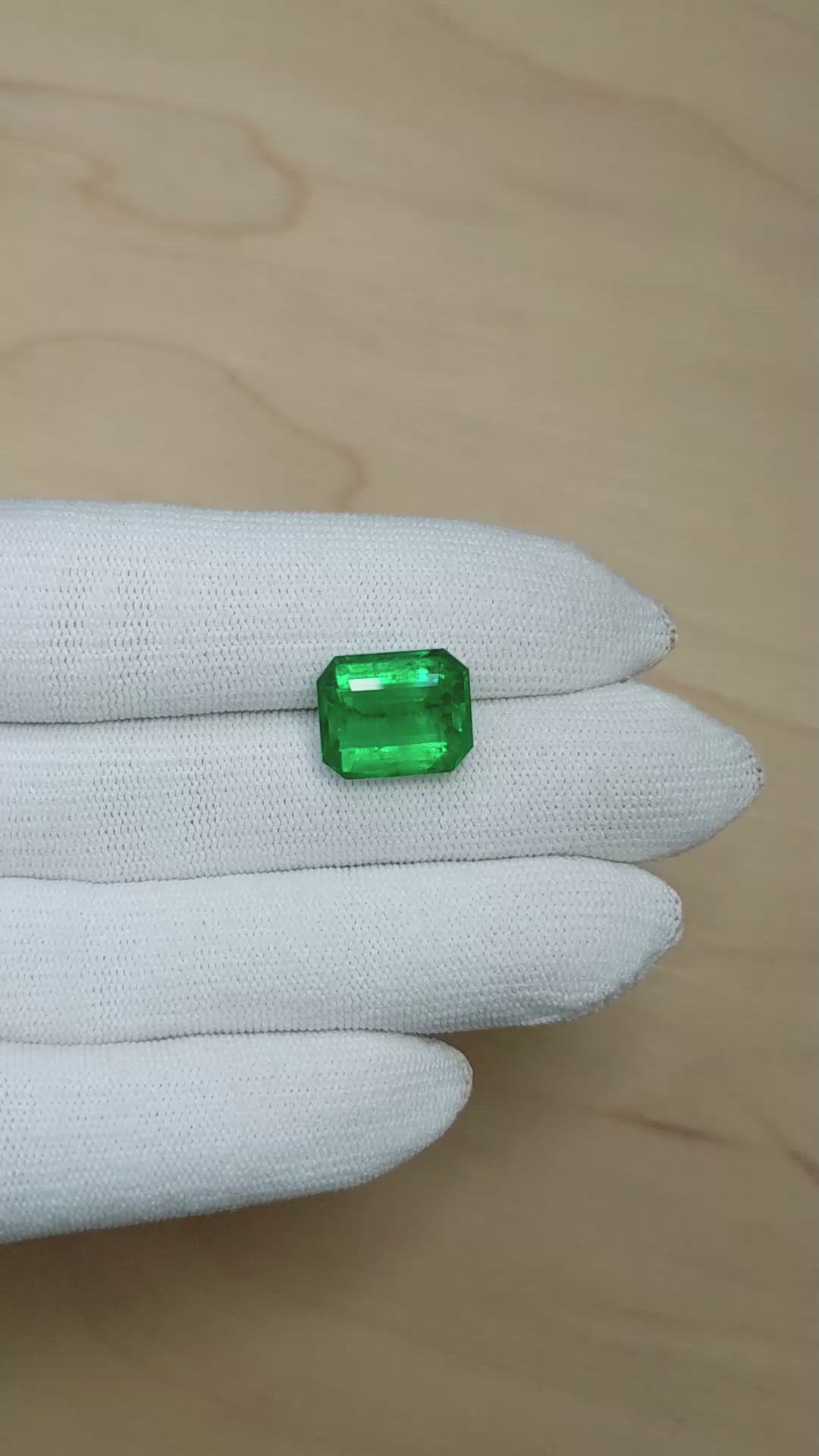 8.31 Ct. Emerald from Zambia Size Video