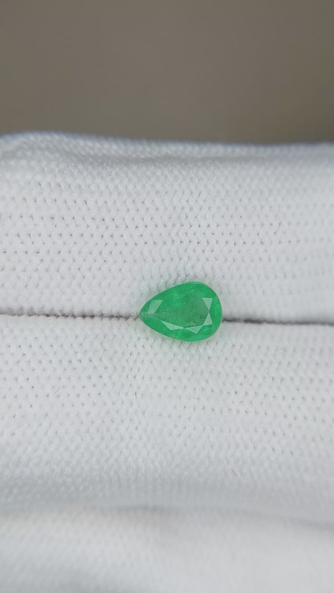 0.67 Ct. Emerald from Zambia Size Video