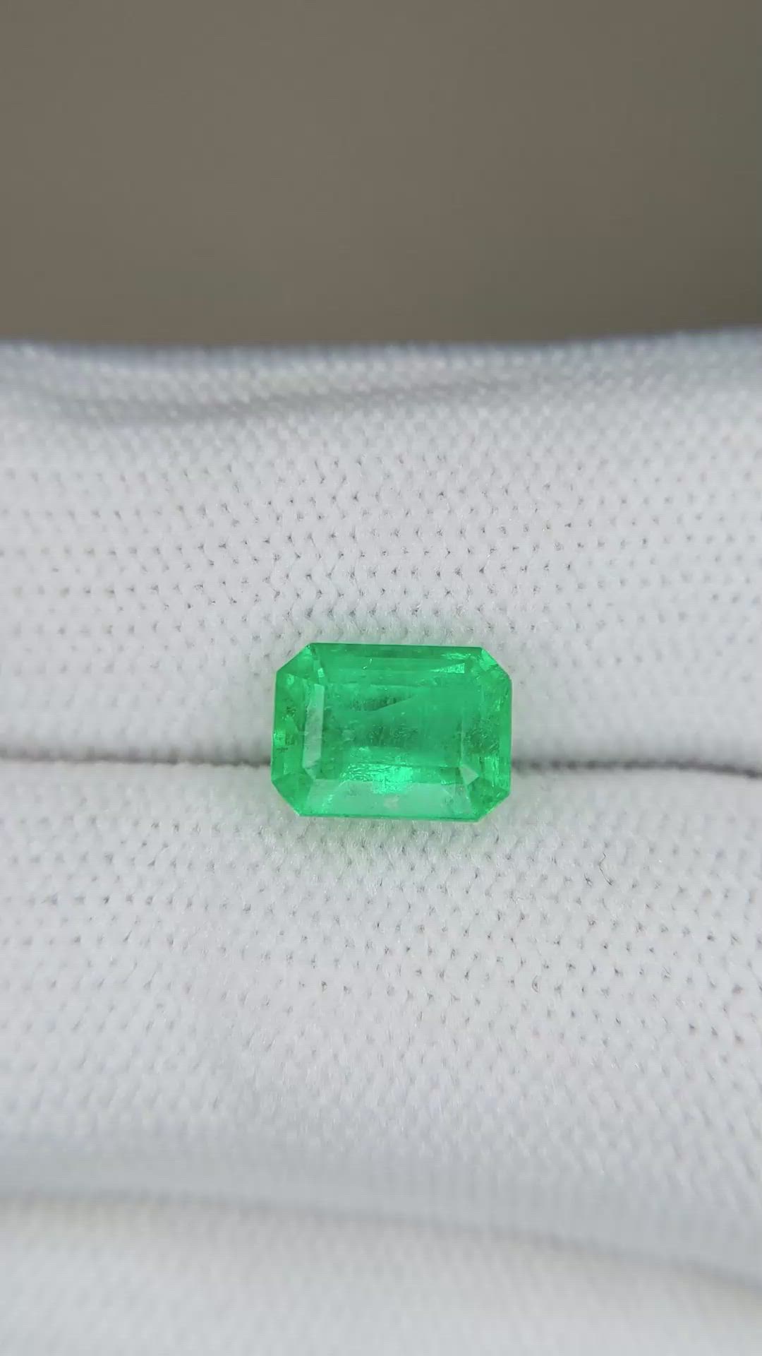 2.03 Ct. Emerald from Colombia Size Video