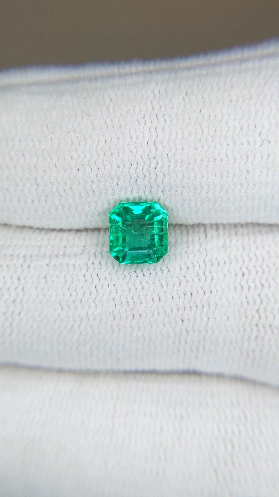 1.15 Ct. Emerald from Colombia Size Video
