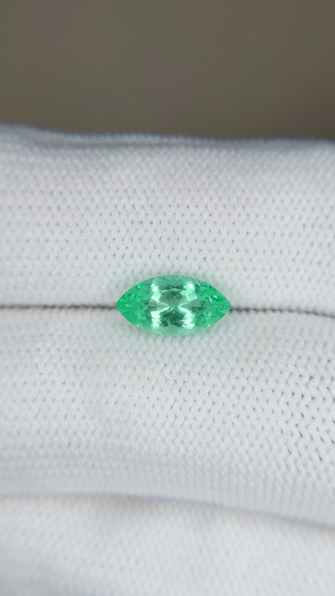 1.06 Ct. Emerald from Russia Size Video