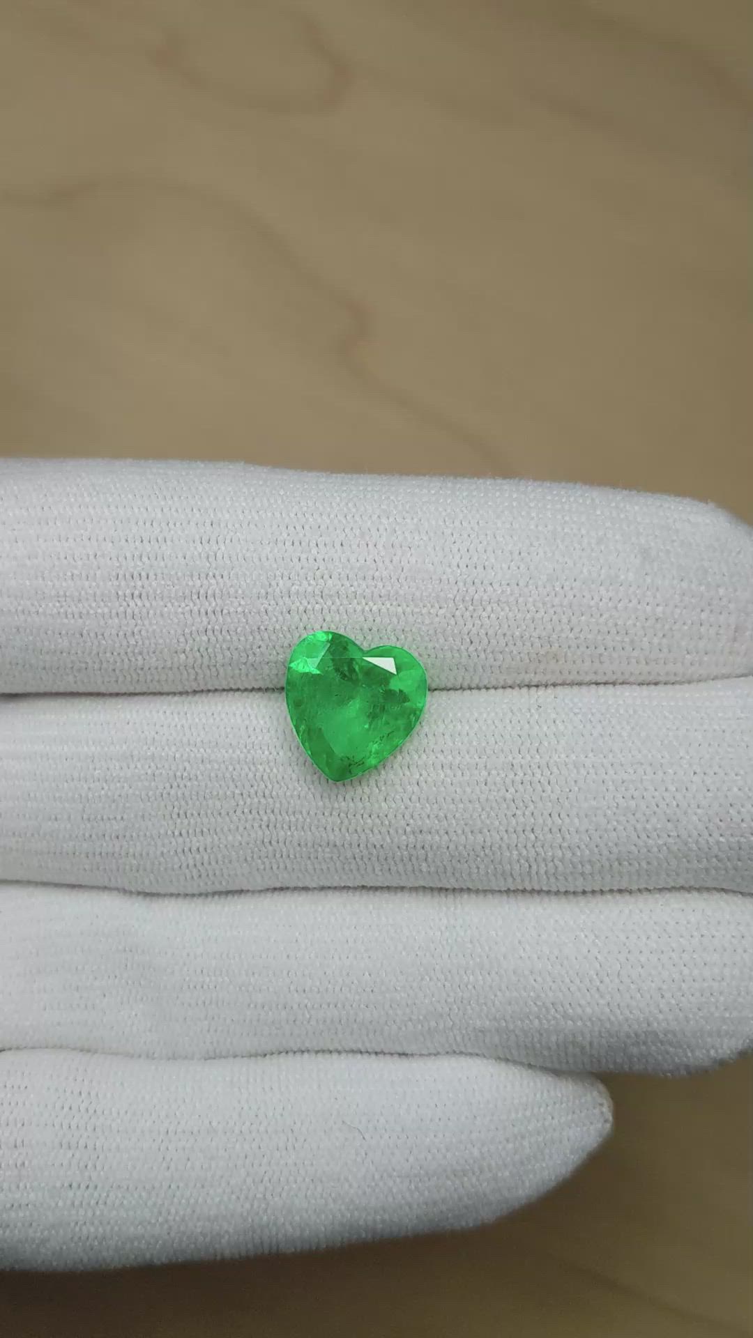 4.55 Ct. Emerald from Colombia Size Video