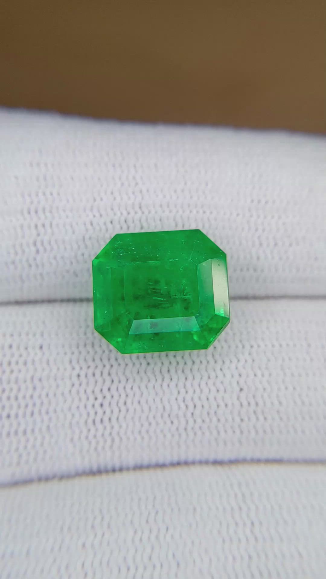7.75 Ct. Emerald from Colombia Size Video