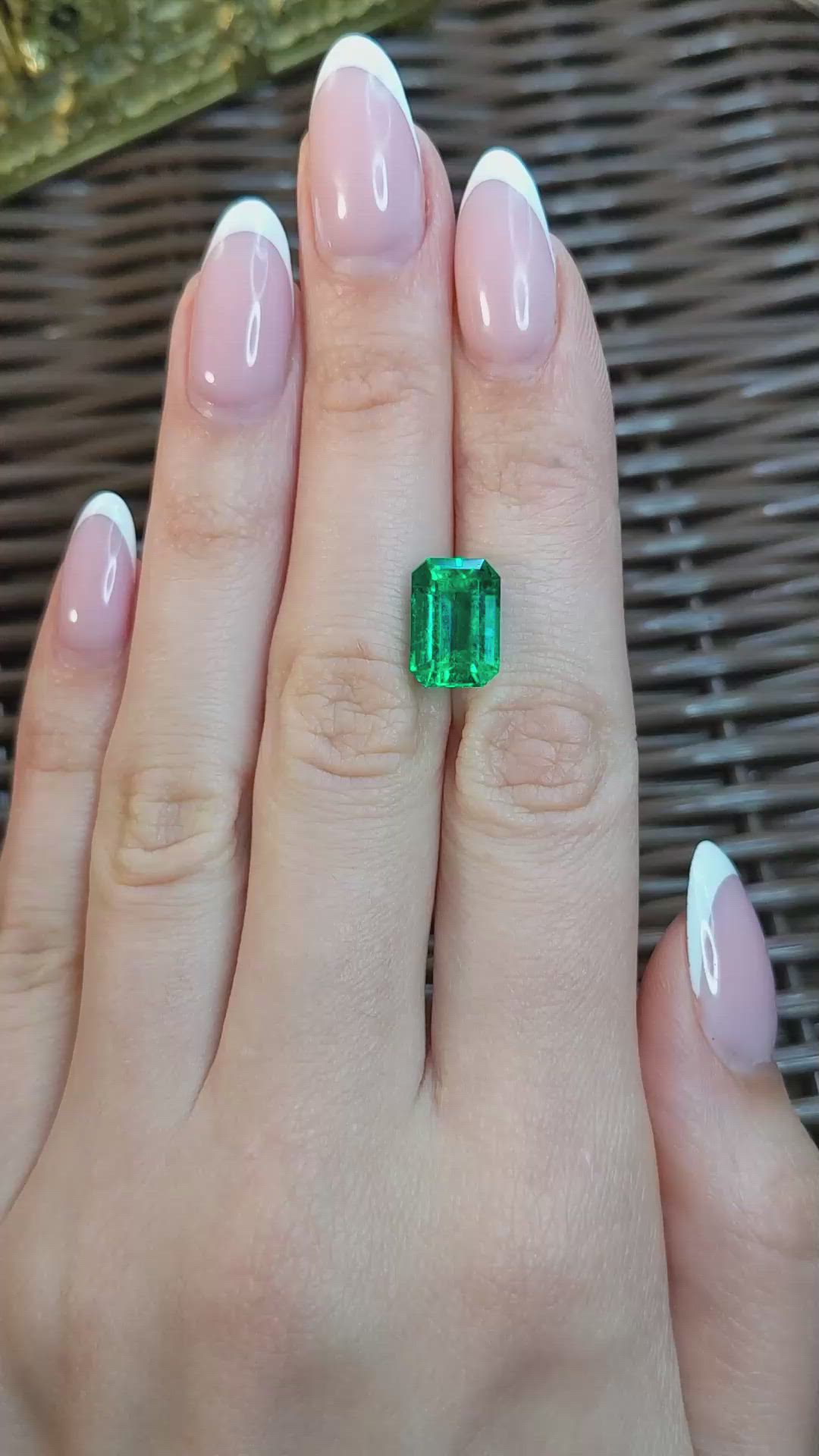 4.80 Ct. Emerald from Colombia Size Video
