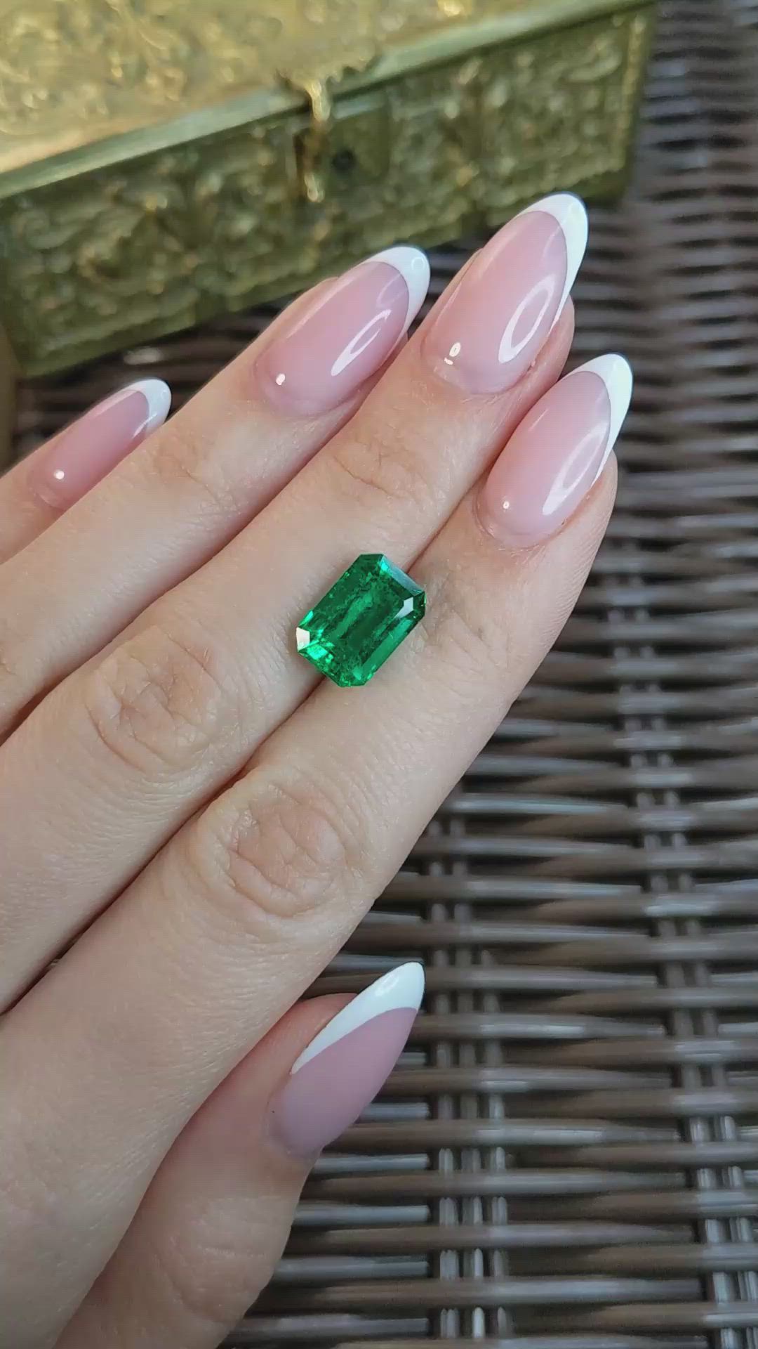4.80 Ct. Emerald from Colombia Size Video