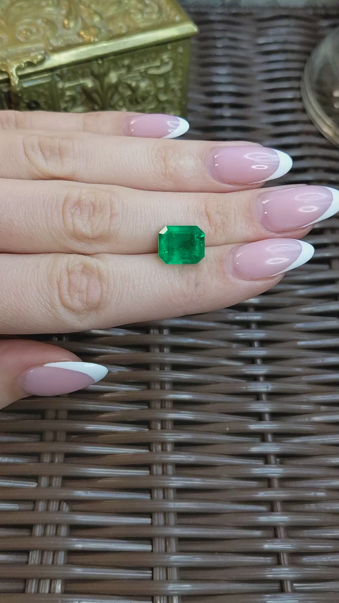 4.47 Ct. Emerald from Colombia - Muzo Size Video