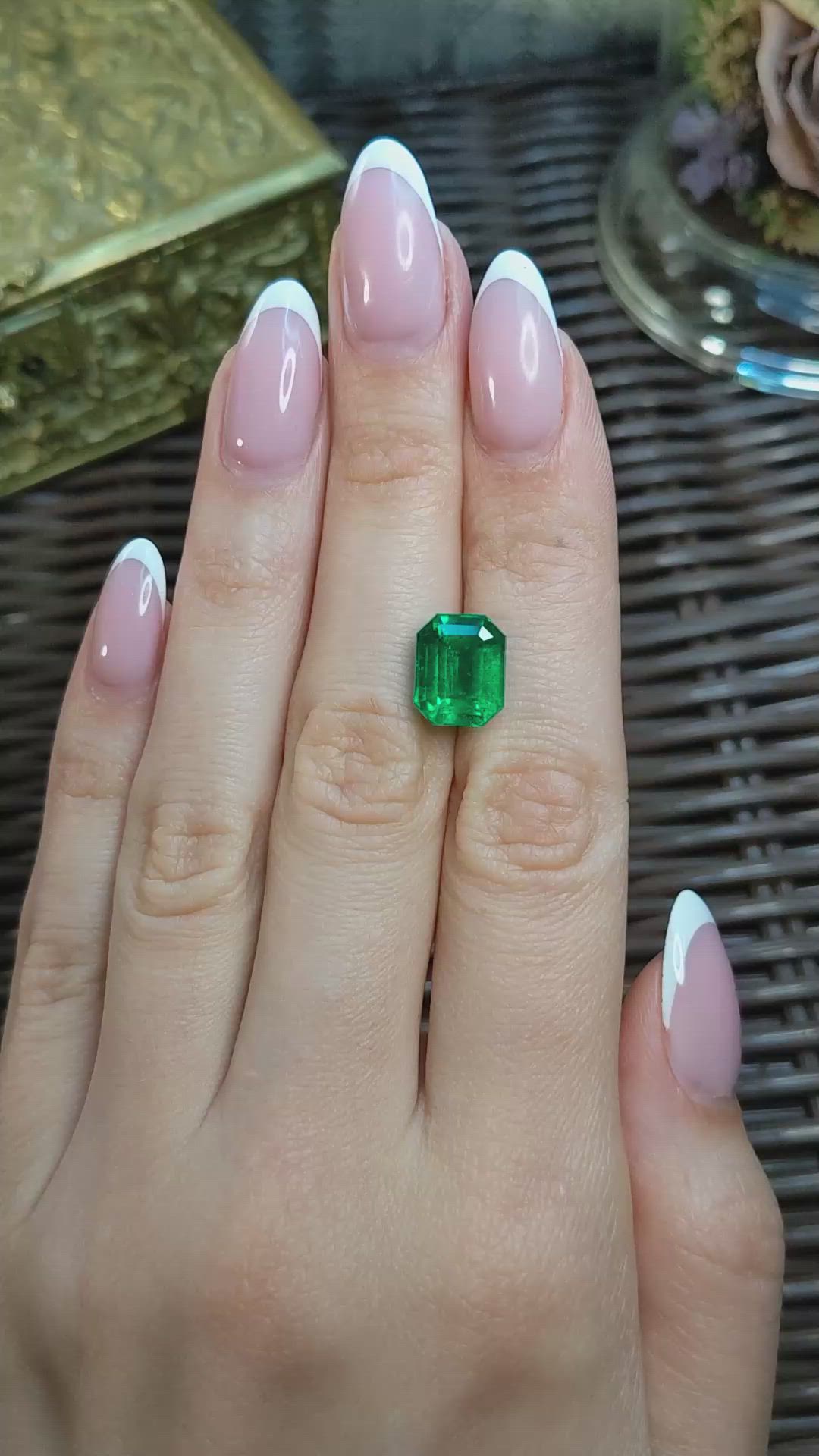 5.54 Ct. Emerald from Colombia - Muzo Size Video