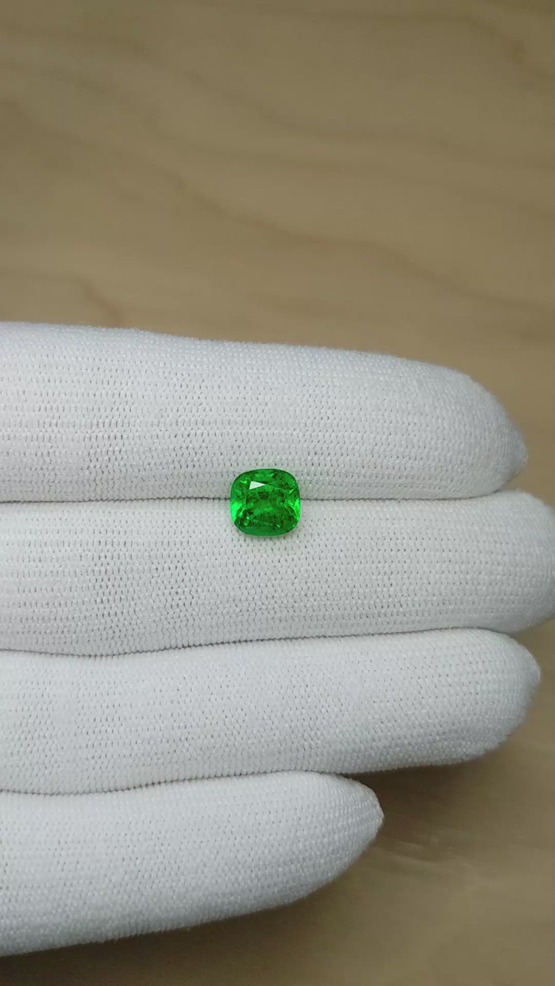 2.32 Ct. Emerald from Zambia Size Video