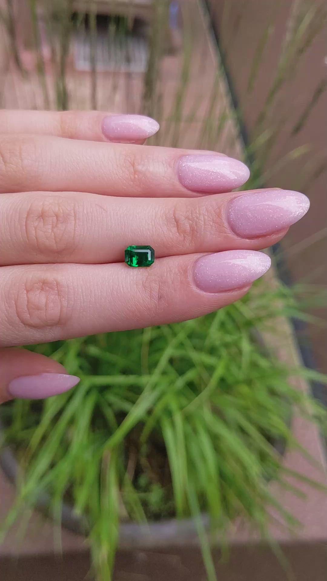 1.09 Ct. Emerald from Zambia Size Video