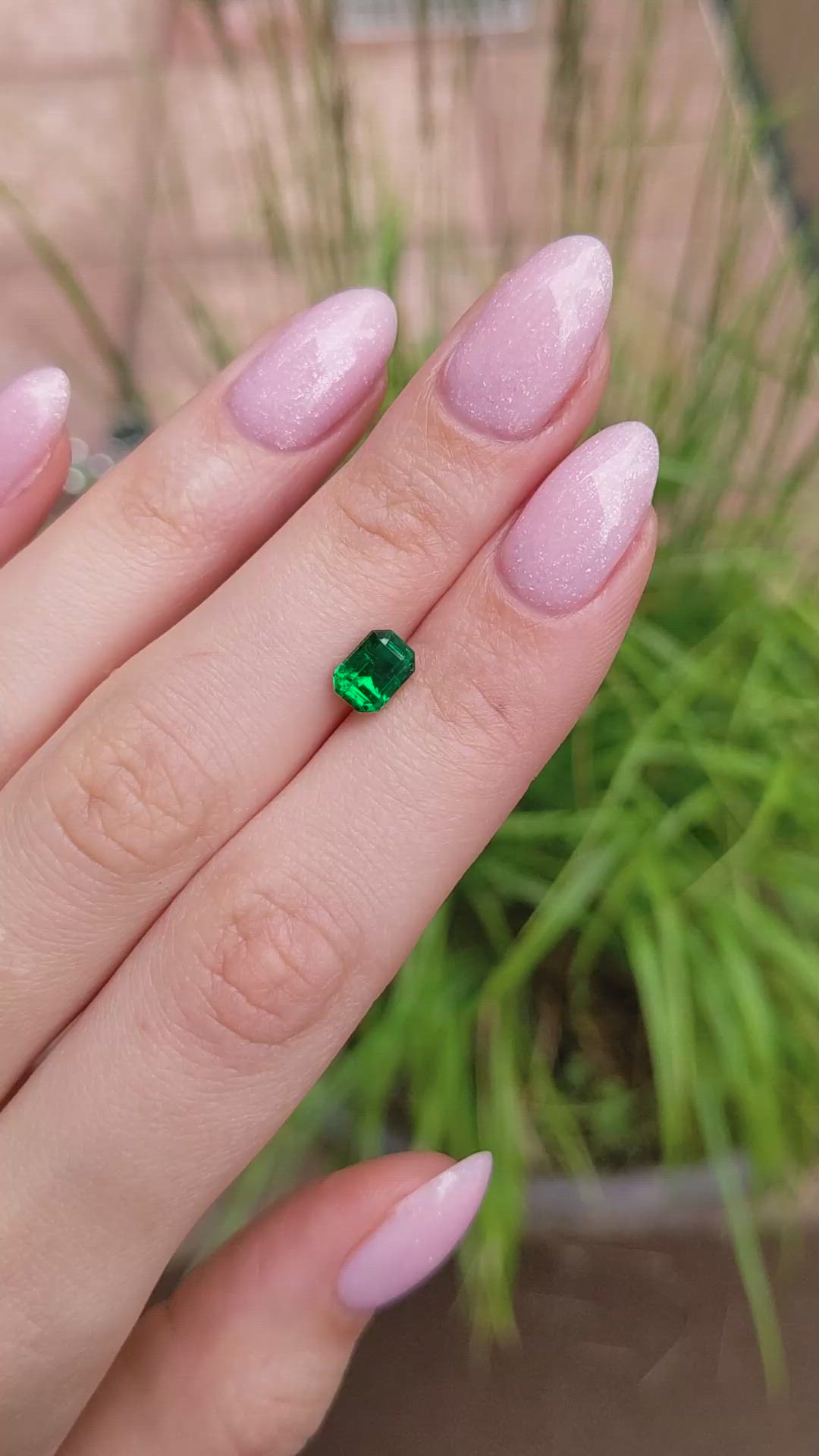 1.09 Ct. Emerald from Zambia Size Video