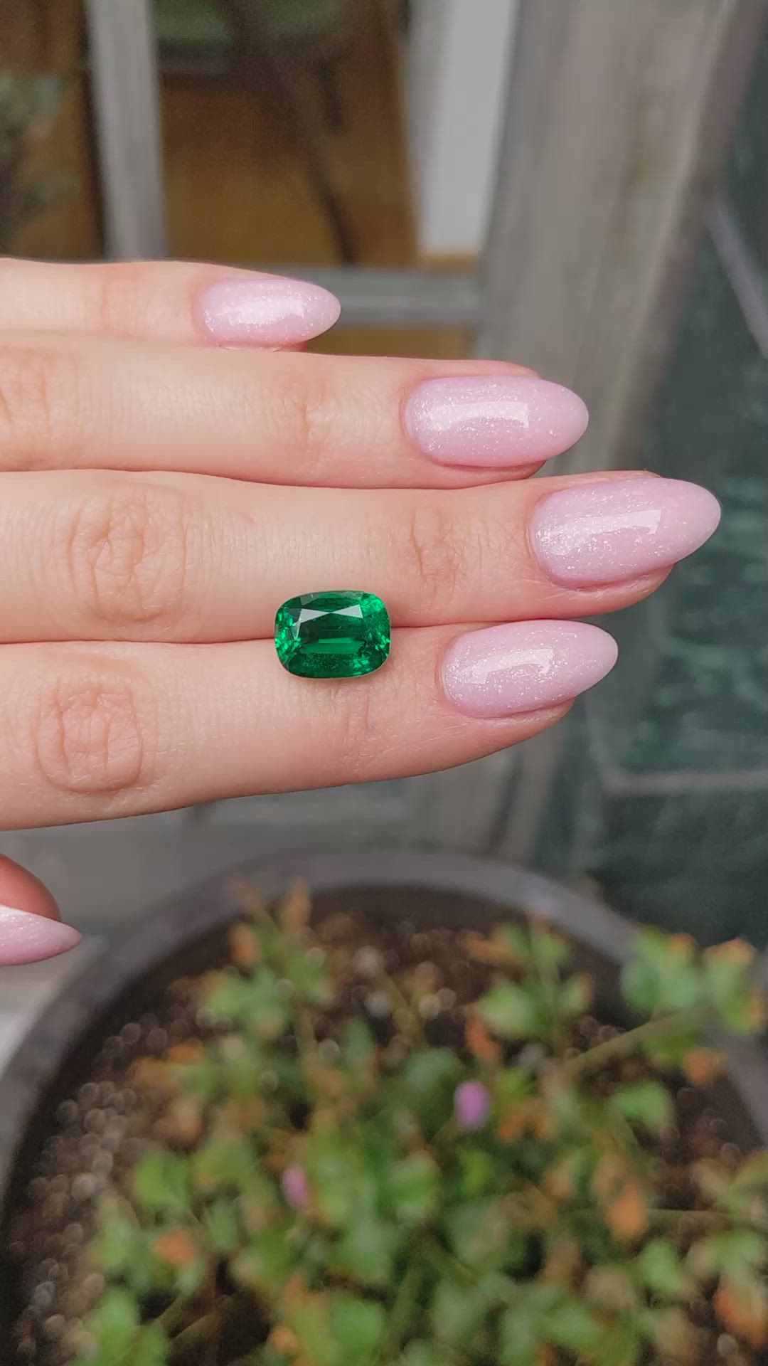 5.98 Ct. Emerald from Zambia Size Video