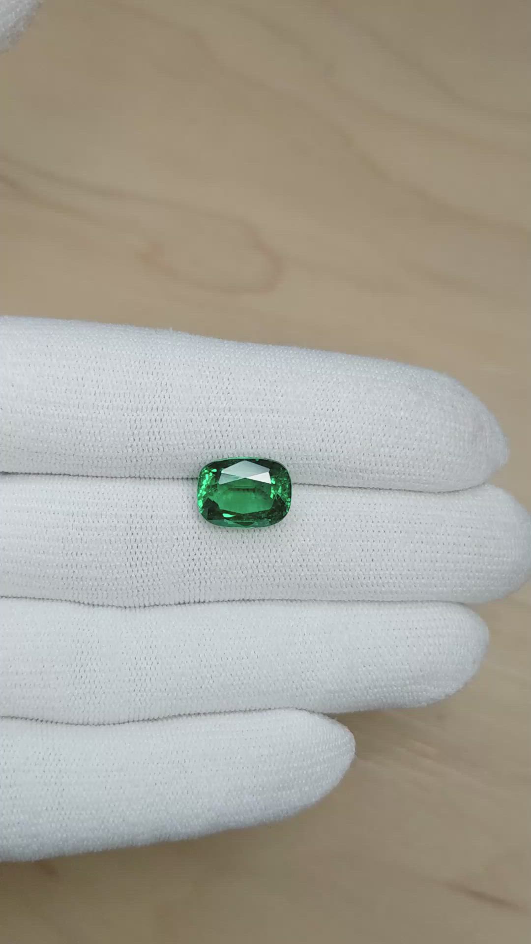 5.98 Ct. Emerald from Zambia Size Video