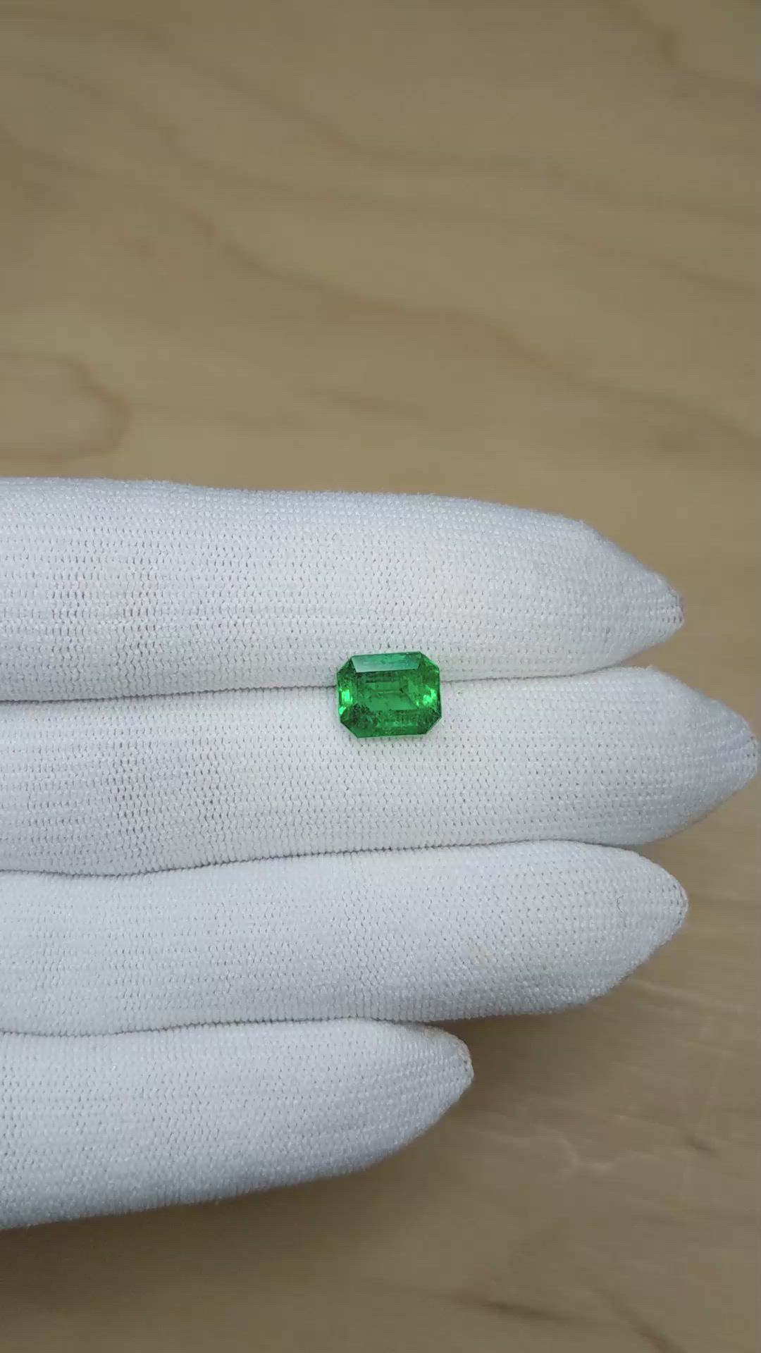 2.91 Ct. Emerald from Zambia Size Video