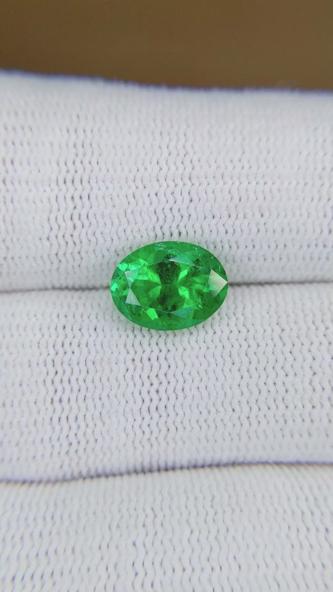 2.26 Ct. Emerald from Colombia Size Video