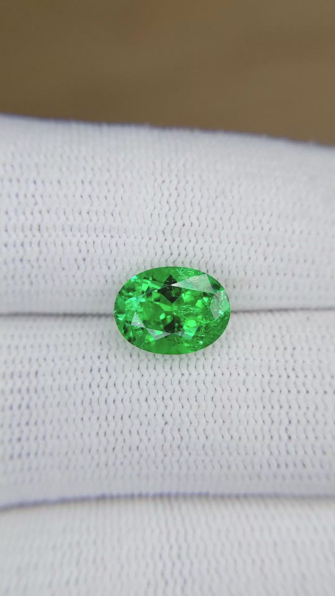 2.38 Ct. Emerald from Colombia Size Video
