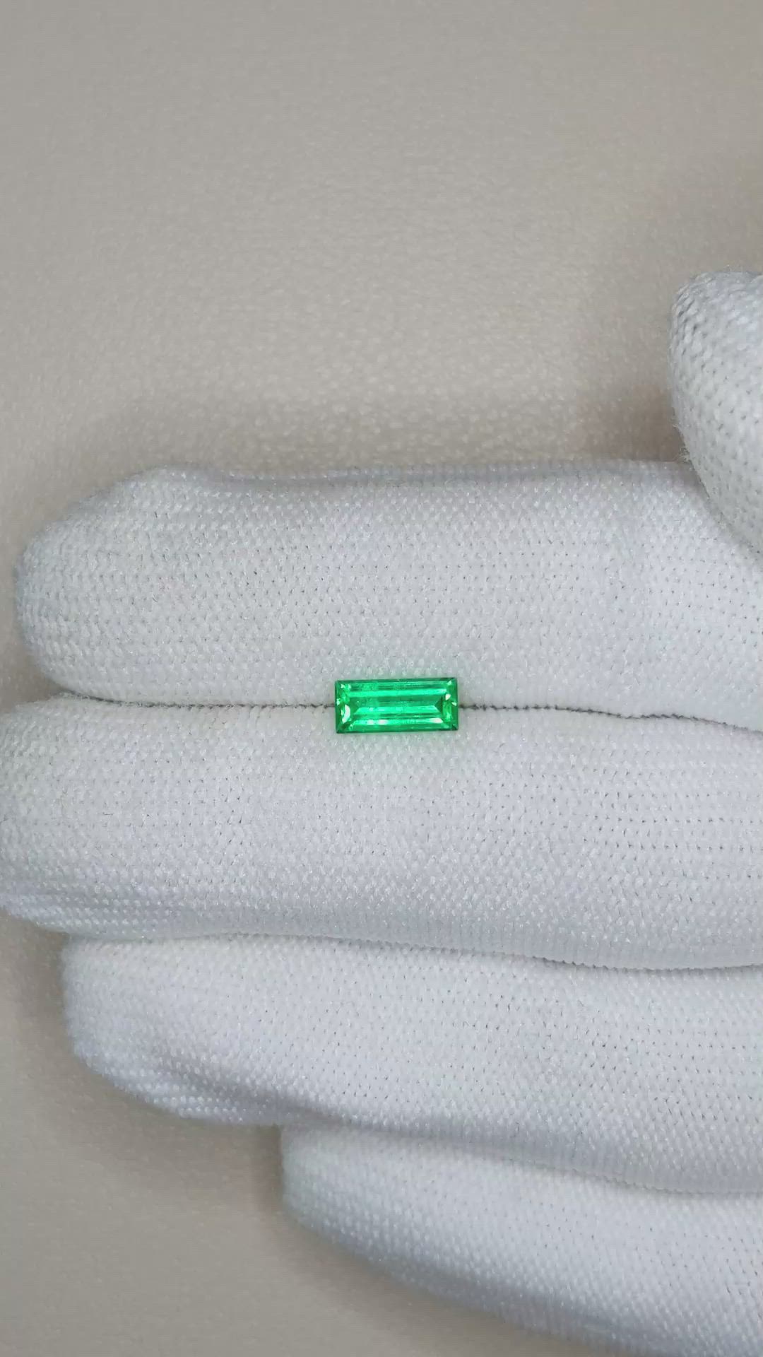 0.66 Ct. Emerald from Russia Size Video