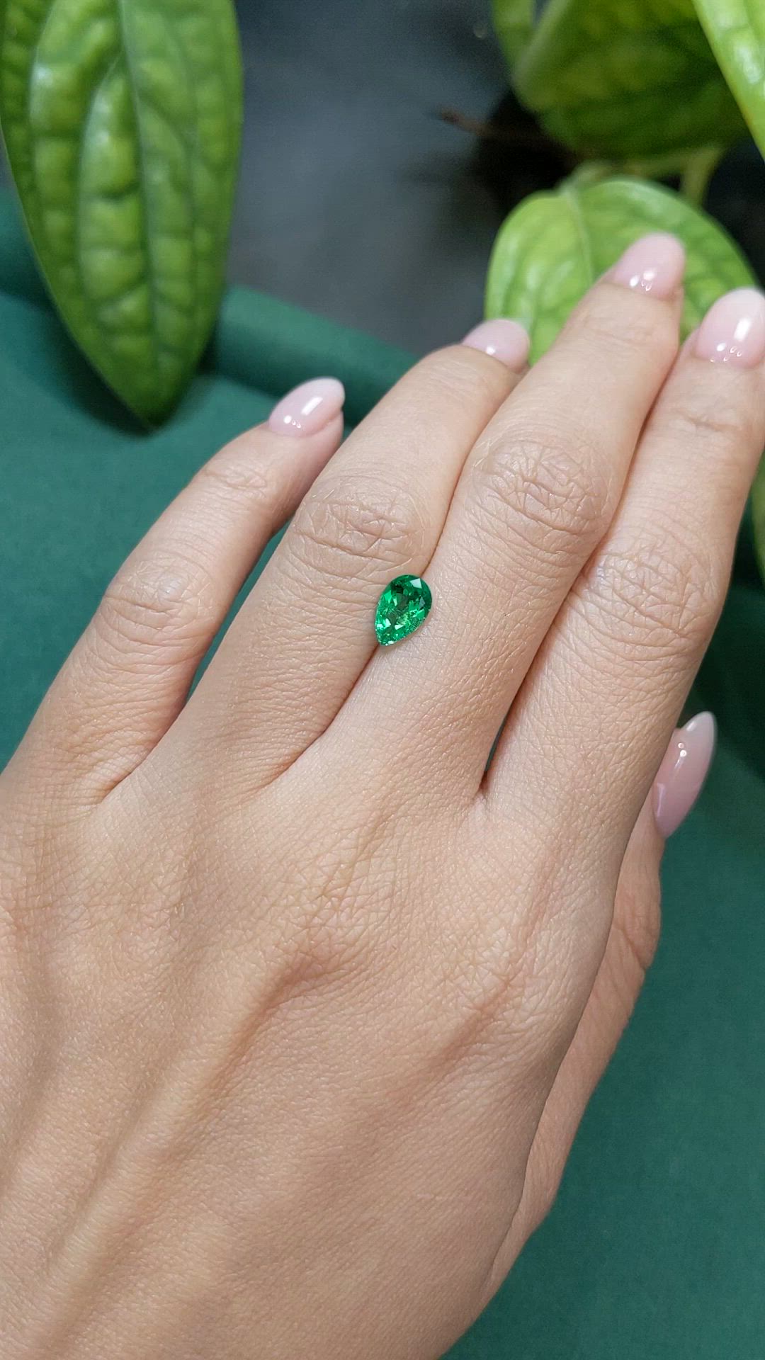 0.80 Ct. Emerald from Russia Size Video