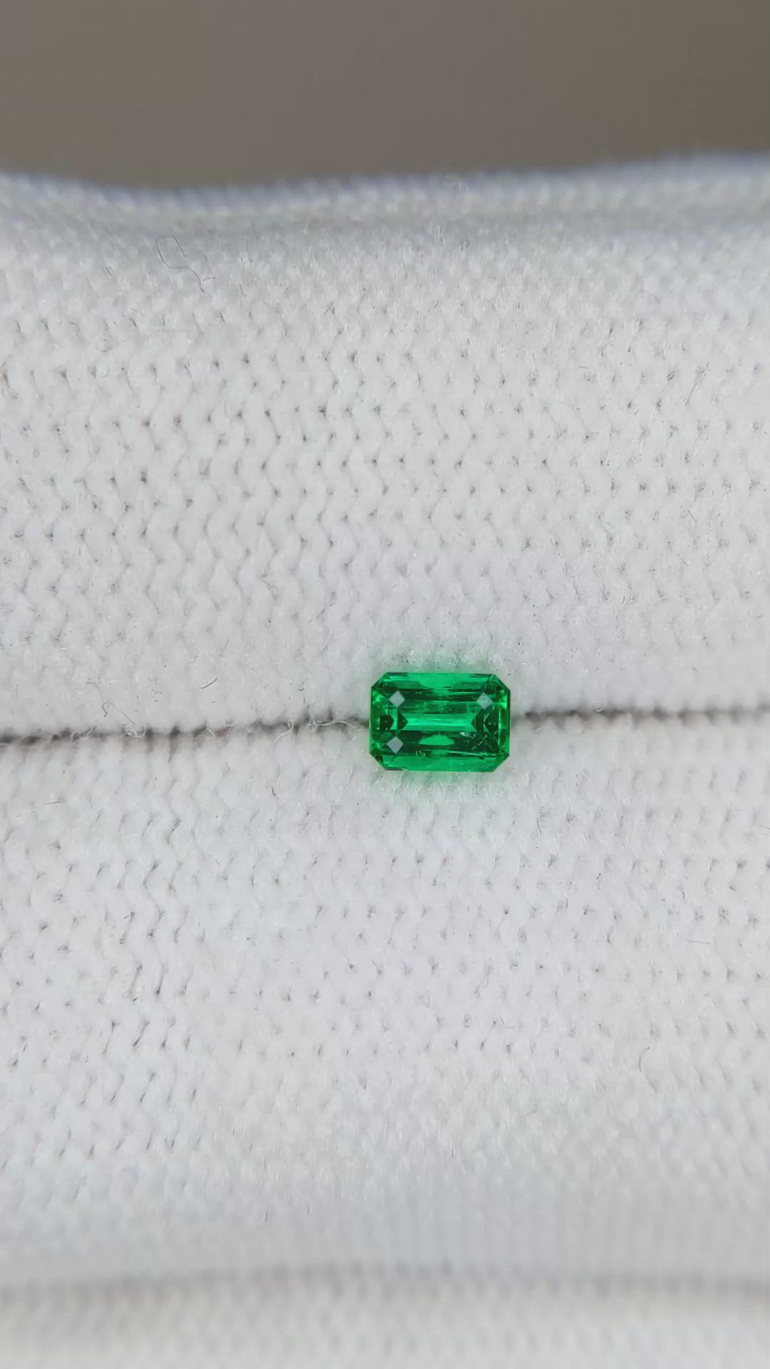 0.21 Ct. Emerald from Russia Size Video