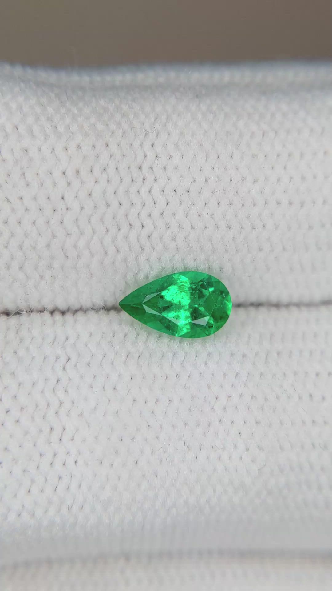 0.51 Ct. Emerald from Russia Size Video