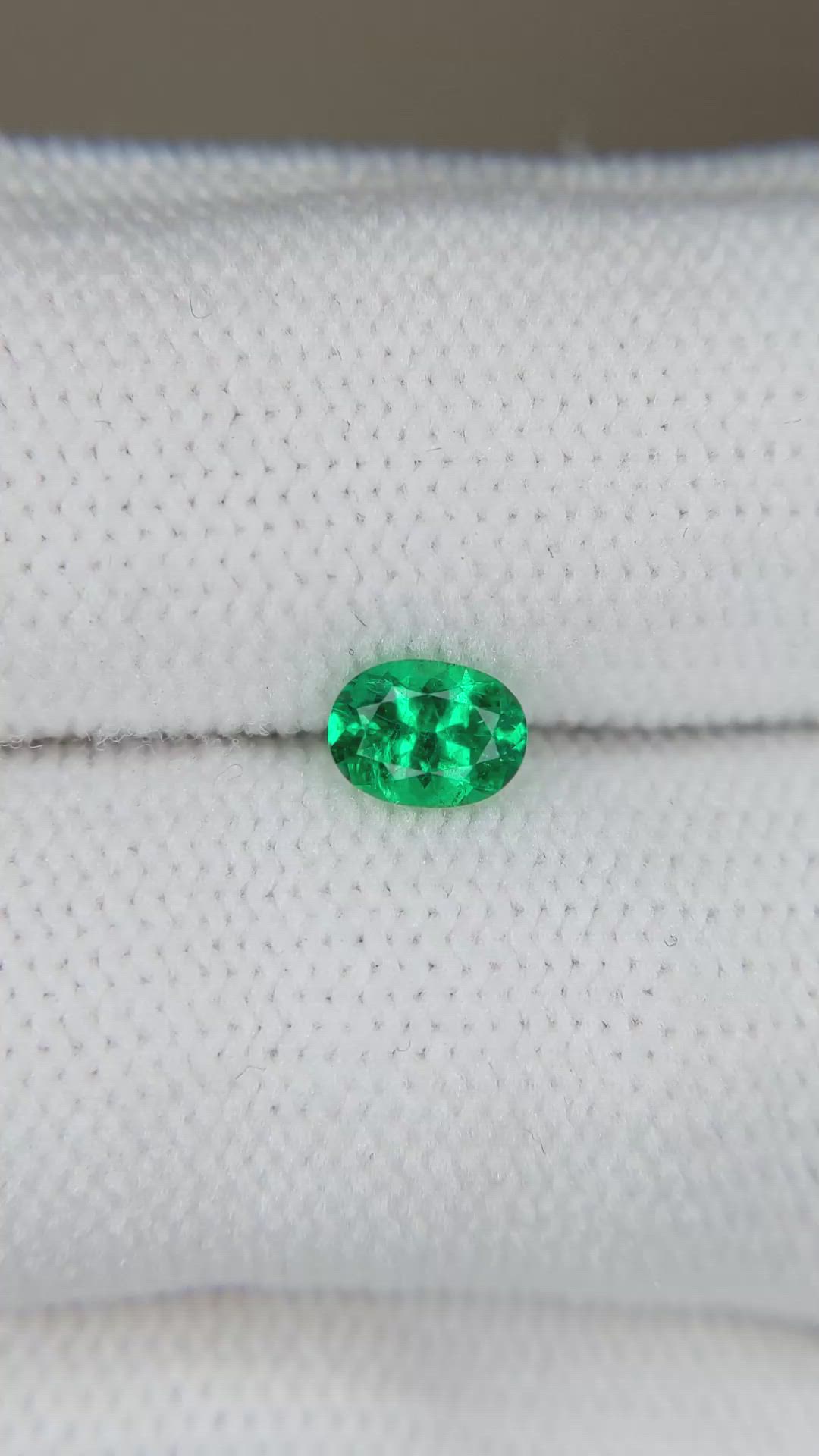 0.35 Ct. Emerald from Russia Size Video