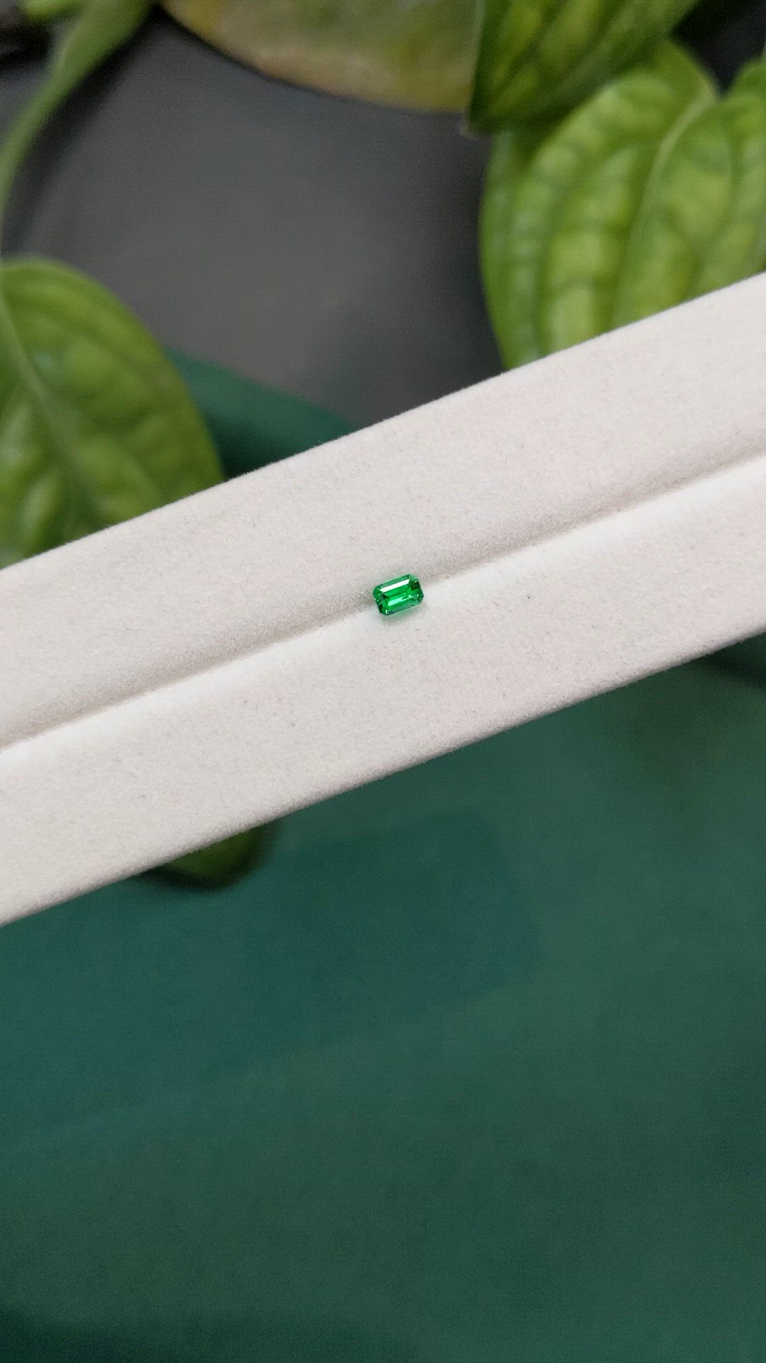 0.15 Ct. Emerald from Russia Size Video