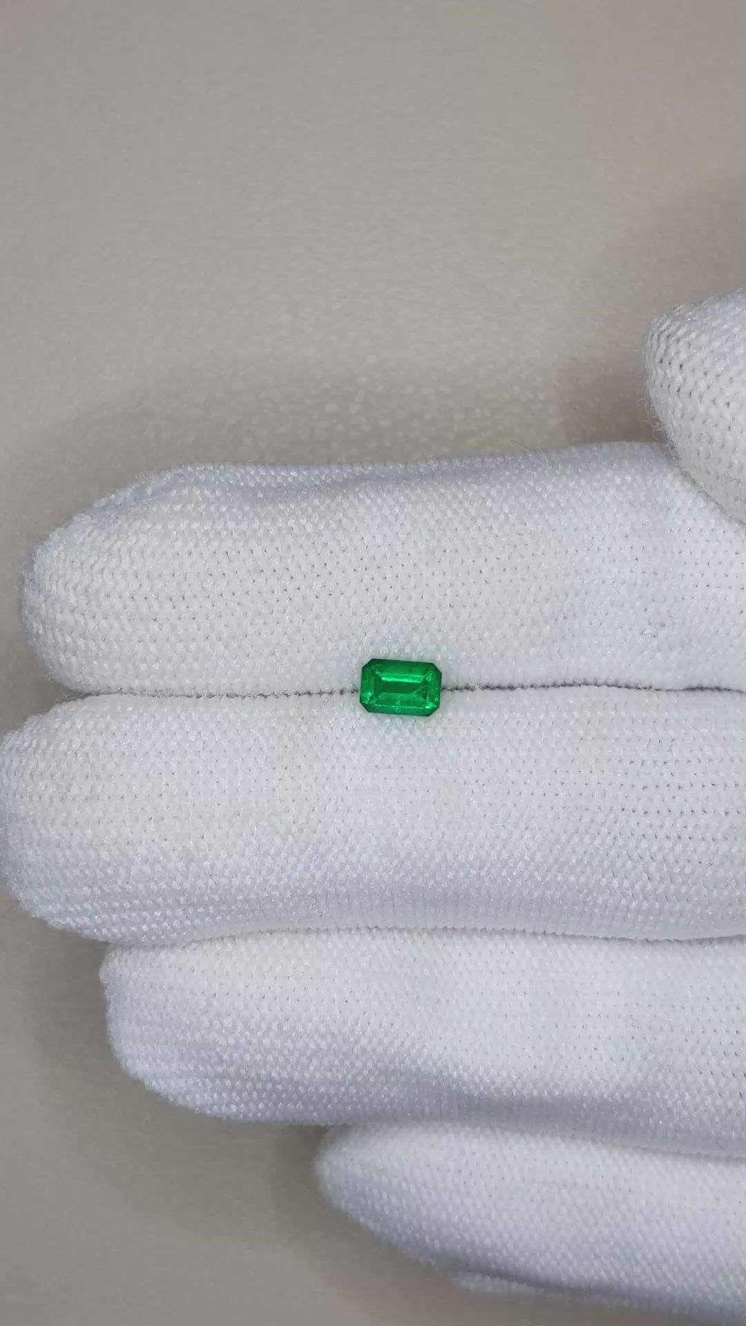0.45 Ct. Emerald from Russia Size Video