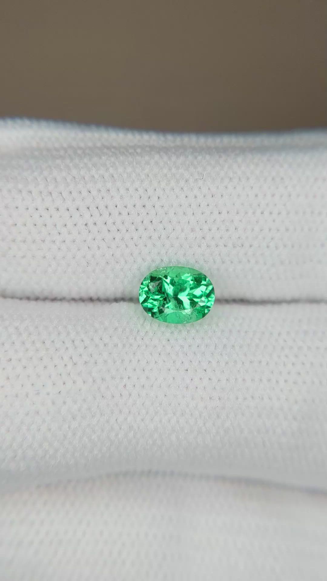 0.79 Ct. Emerald from Russia Size Video