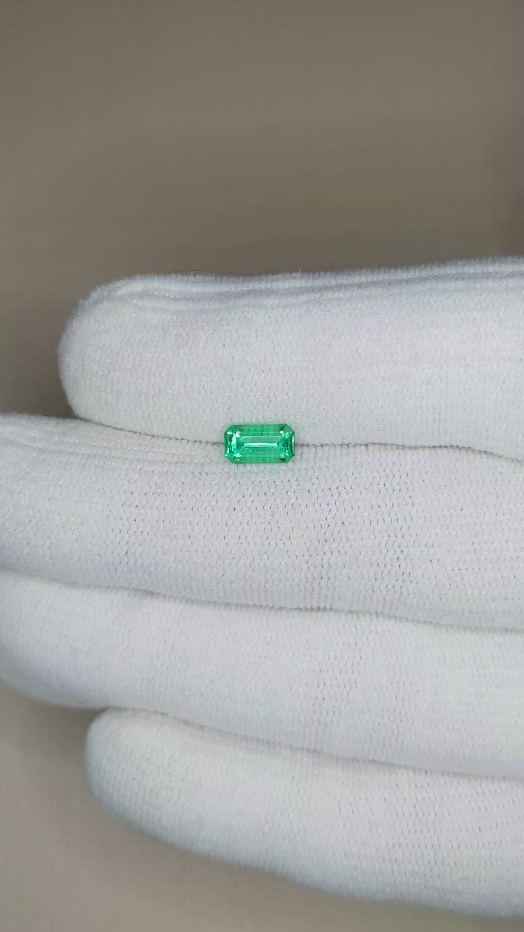 0.67 Ct. Emerald from Russia Size Video