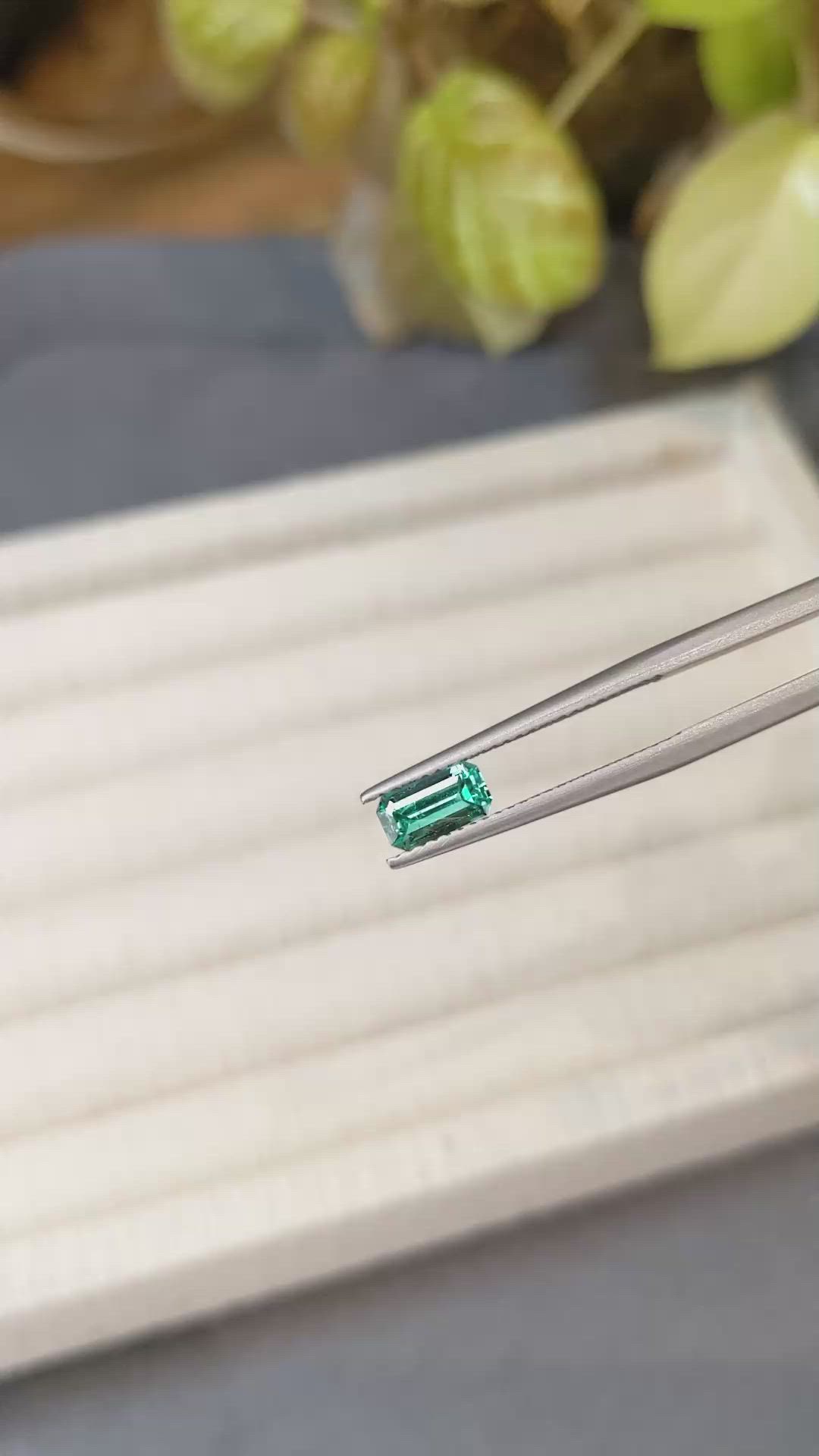 0.67 Ct. Emerald from Russia Size Video
