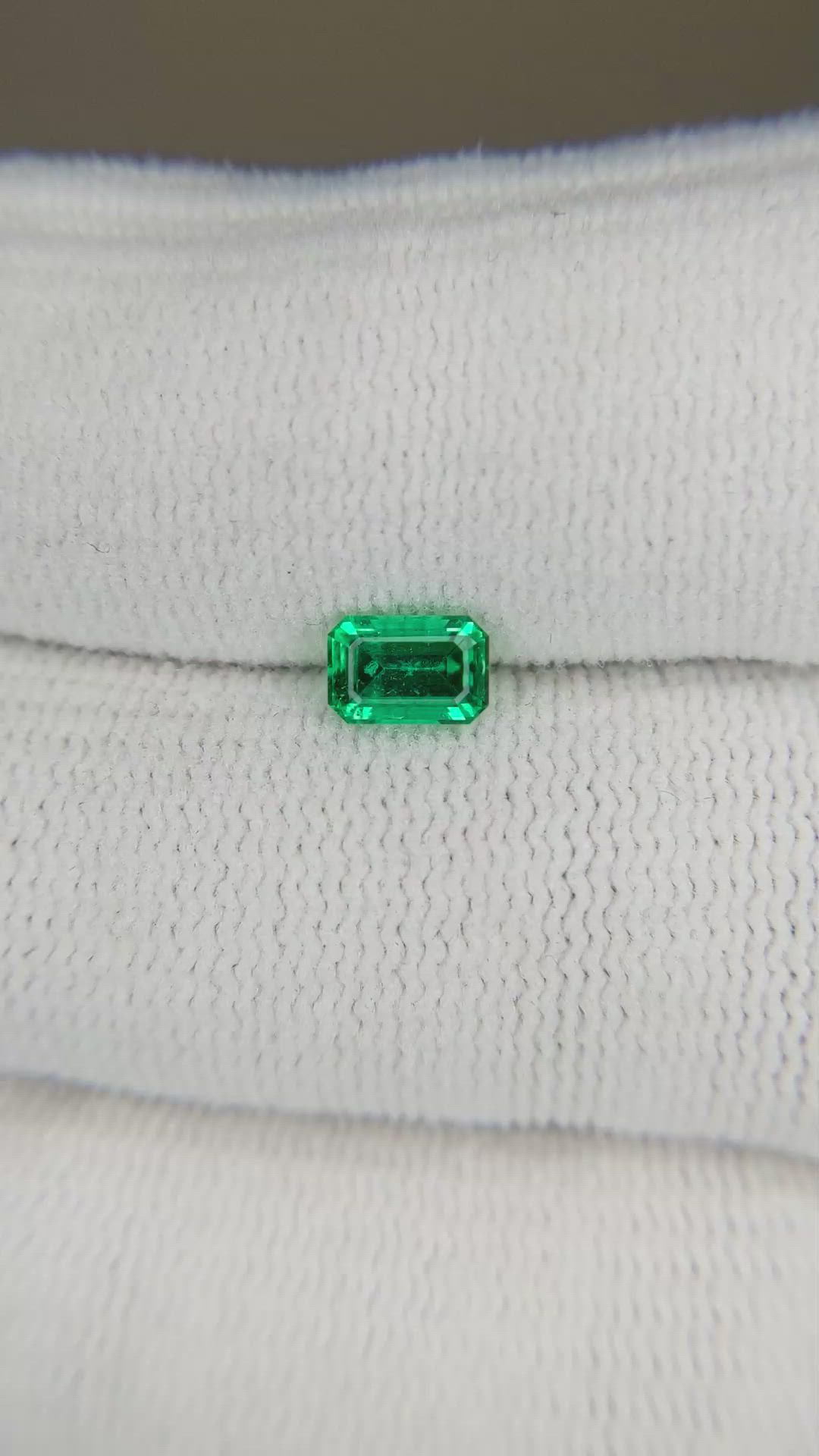 0.48 Ct. Emerald from Russia Size Video