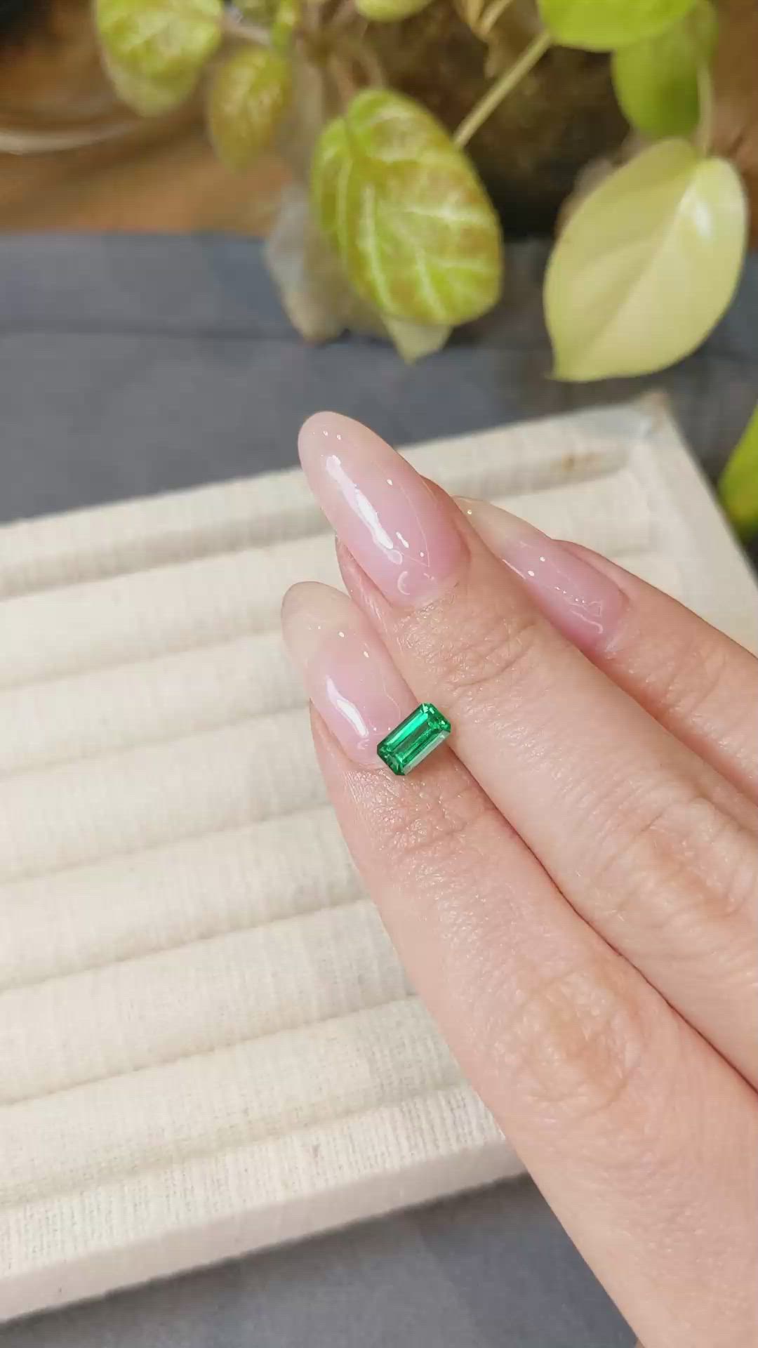 0.77 Ct. Emerald from Russia Size Video
