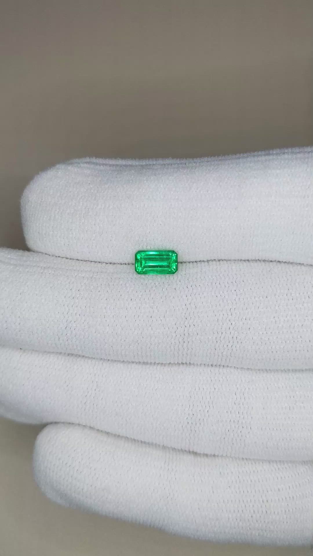 0.77 Ct. Emerald from Russia Size Video