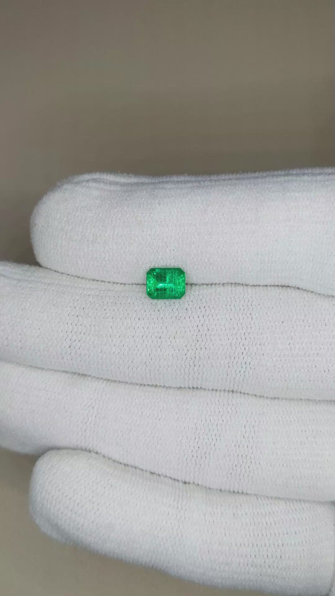 0.86 Ct. Emerald from Russia Size Video