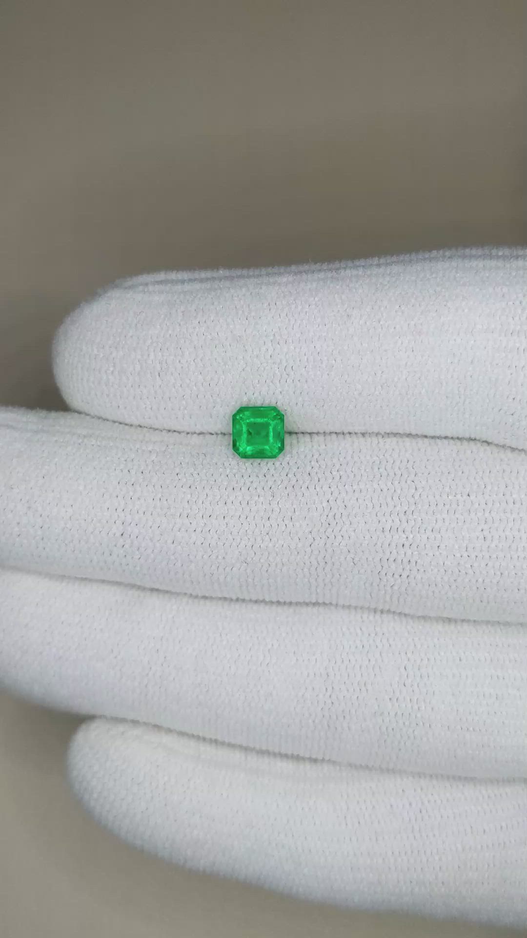 0.83 Ct. Emerald from Russia Size Video