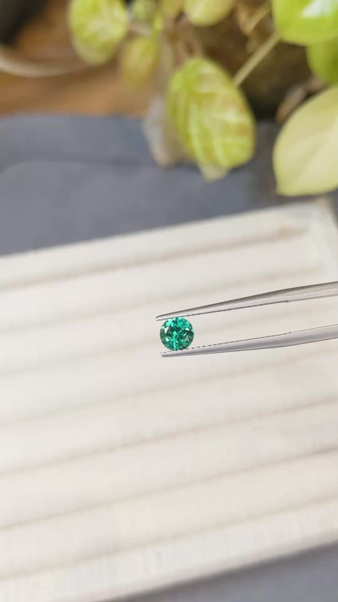 0.51 Ct. Emerald from Russia Size Video