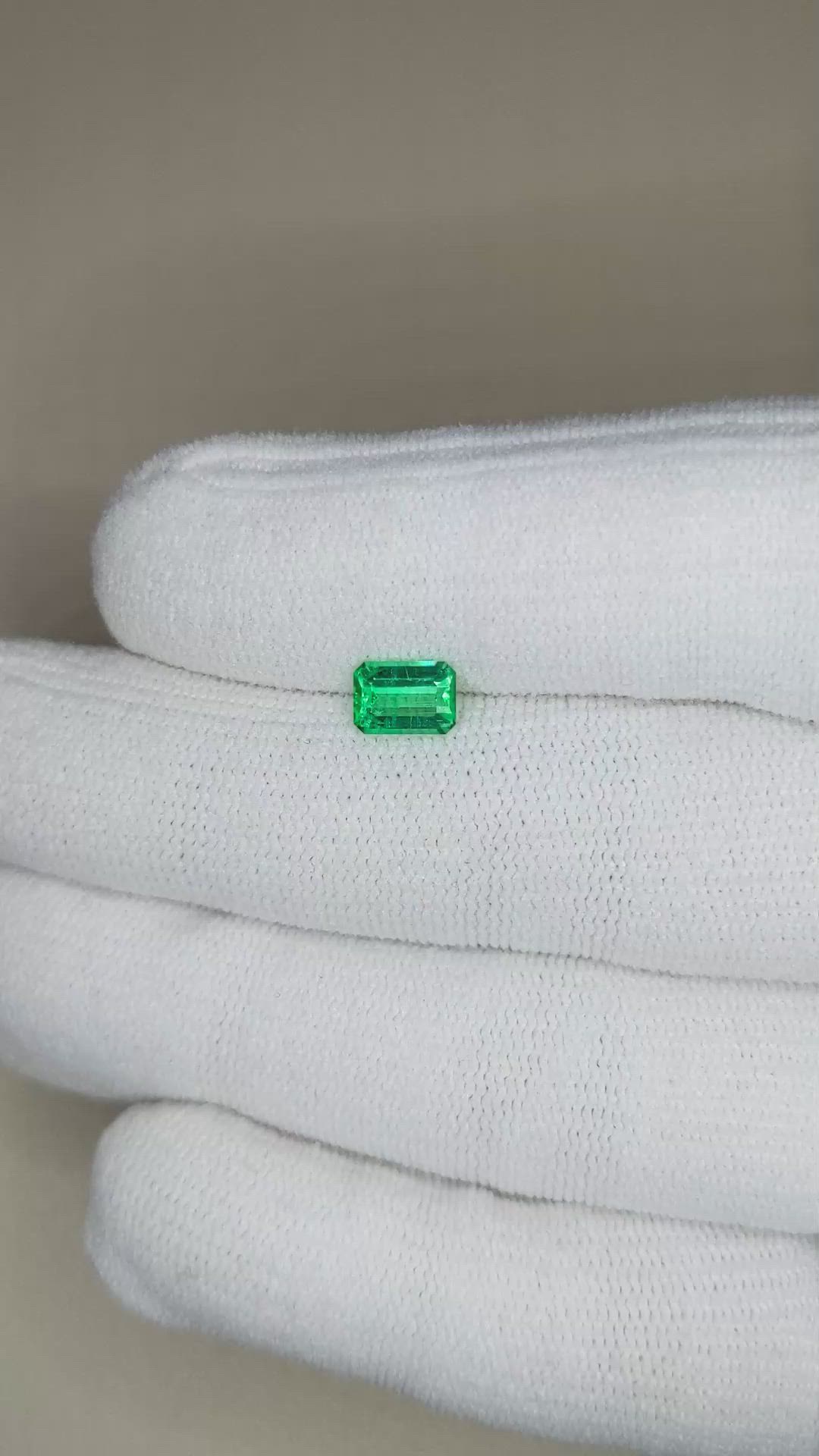 0.83 Ct. Emerald from Russia Size Video