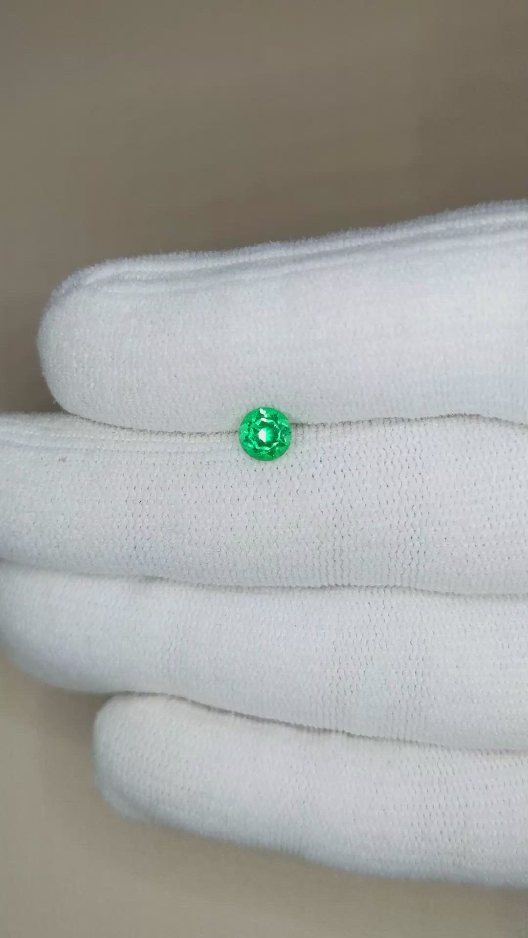 0.44 Ct. Emerald from Russia Size Video