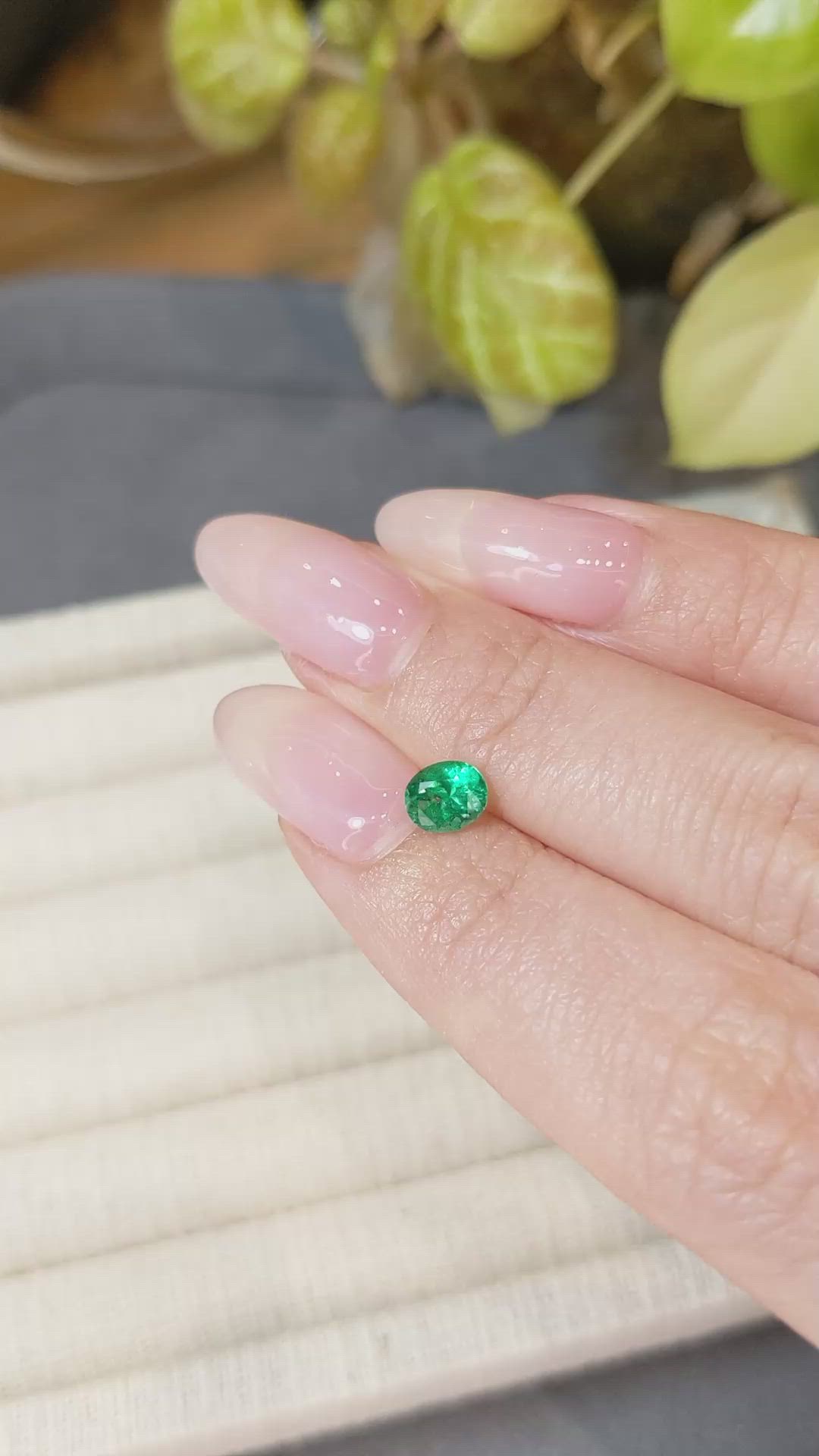 0.63 Ct. Emerald from Russia Size Video