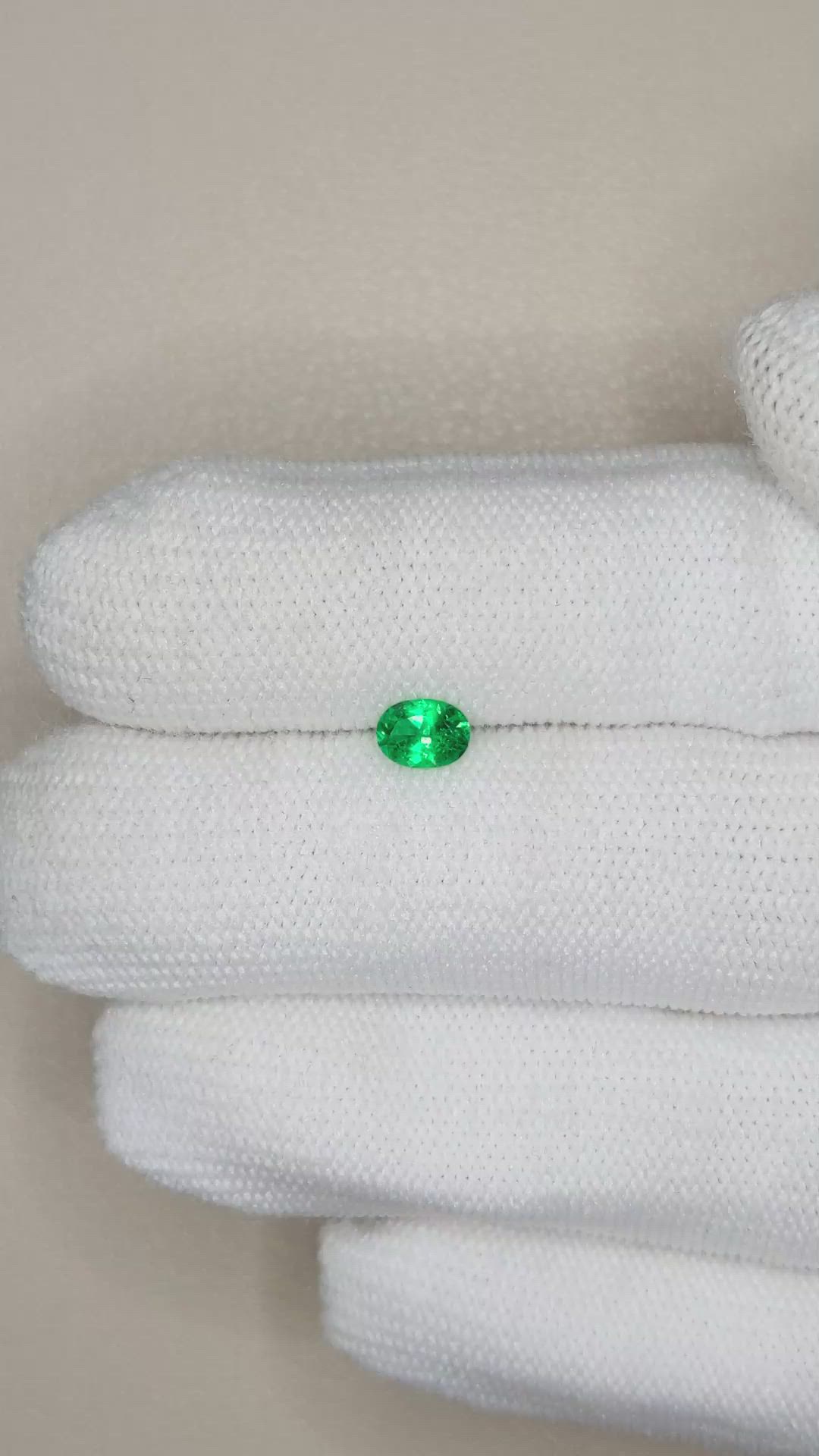0.33 Ct. Emerald from Russia Size Video