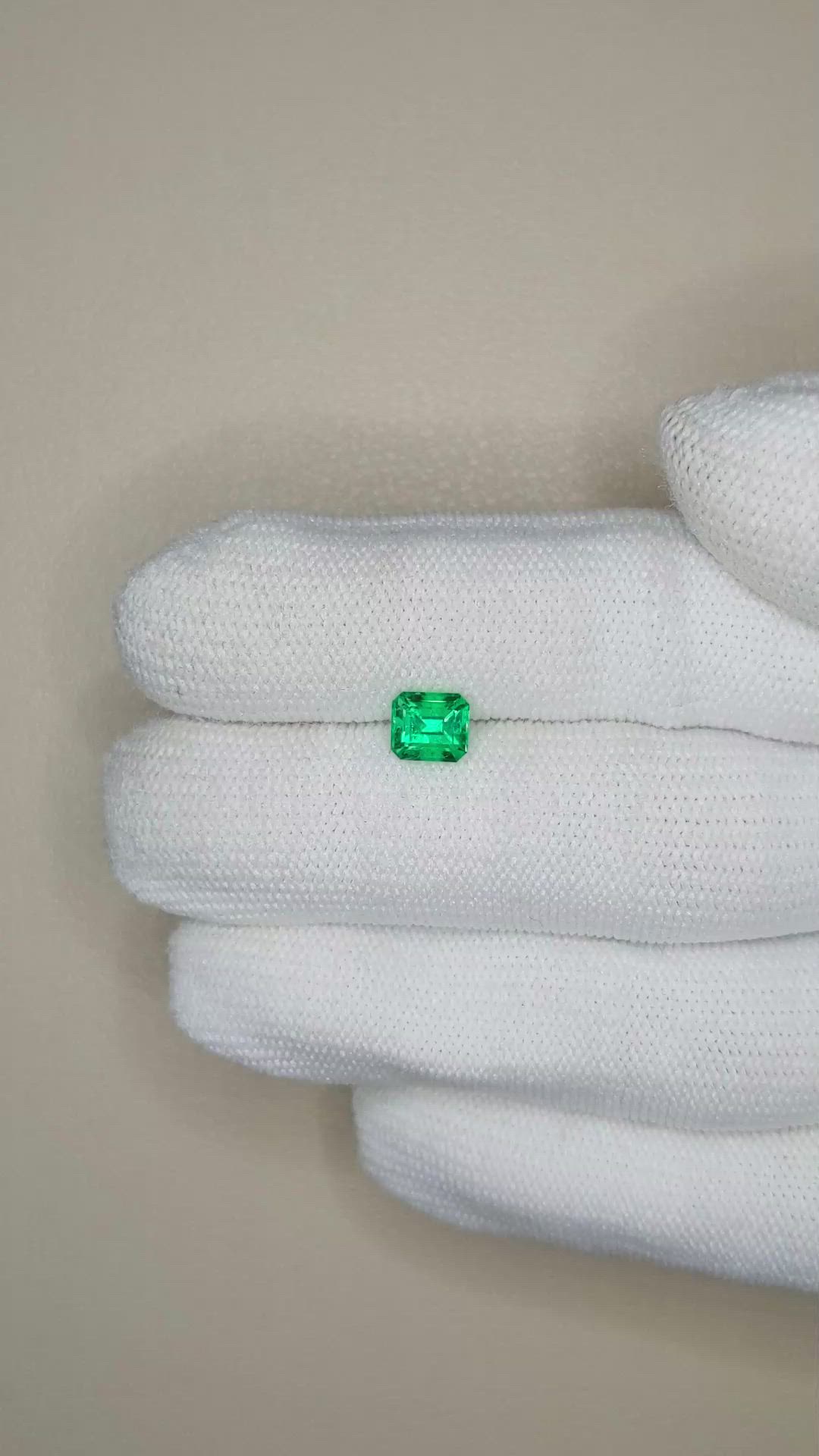 0.89 Ct. Emerald from Russia Size Video