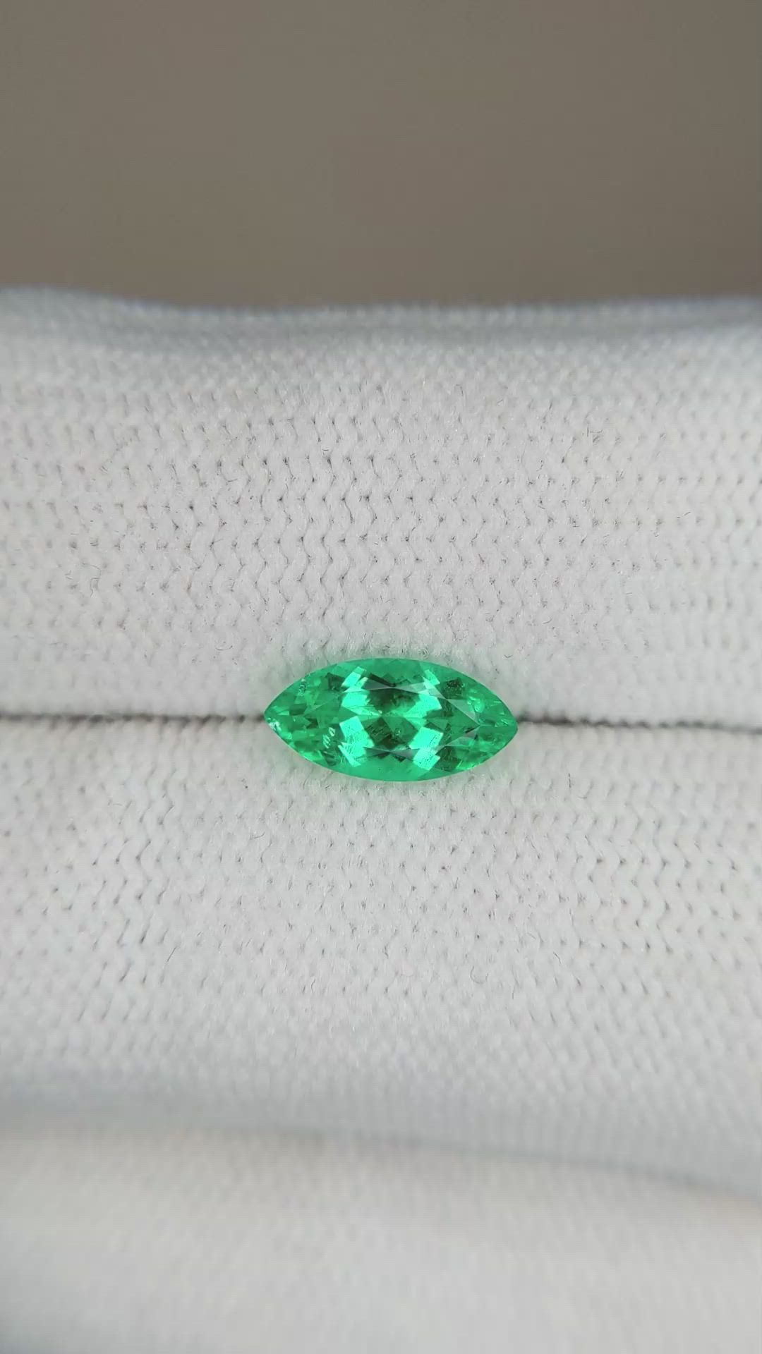0.80 Ct. Emerald from Russia Size Video