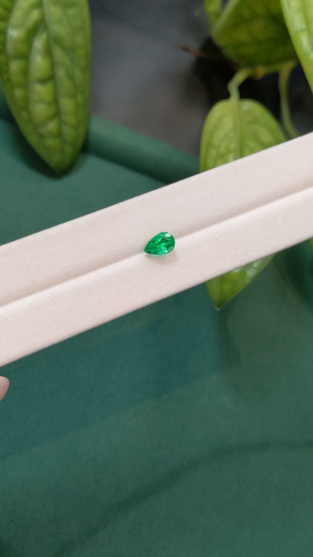 0.96 Ct. Emerald from Russia Size Video