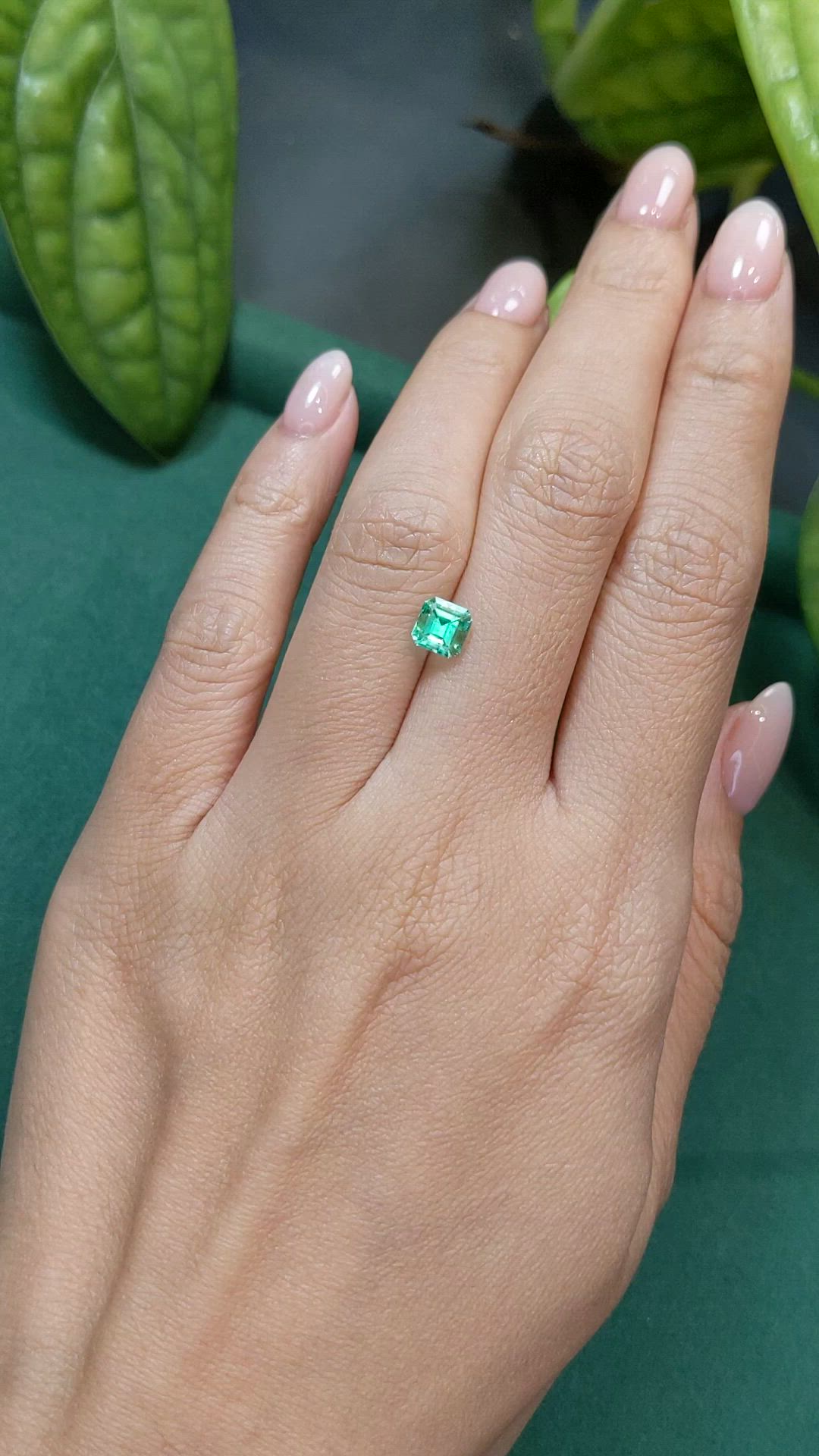 0.88 Ct. Emerald from Russia Size Video