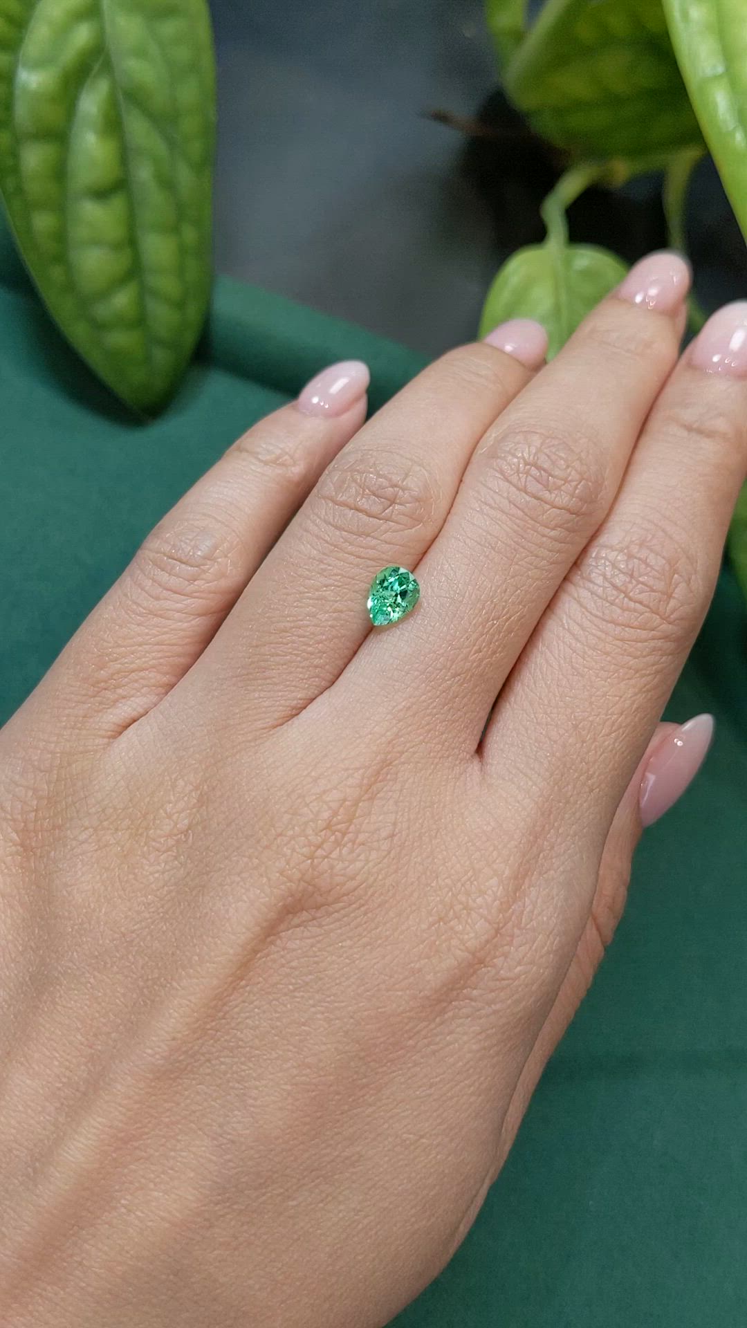 0.80 Ct. Emerald from Russia Size Video