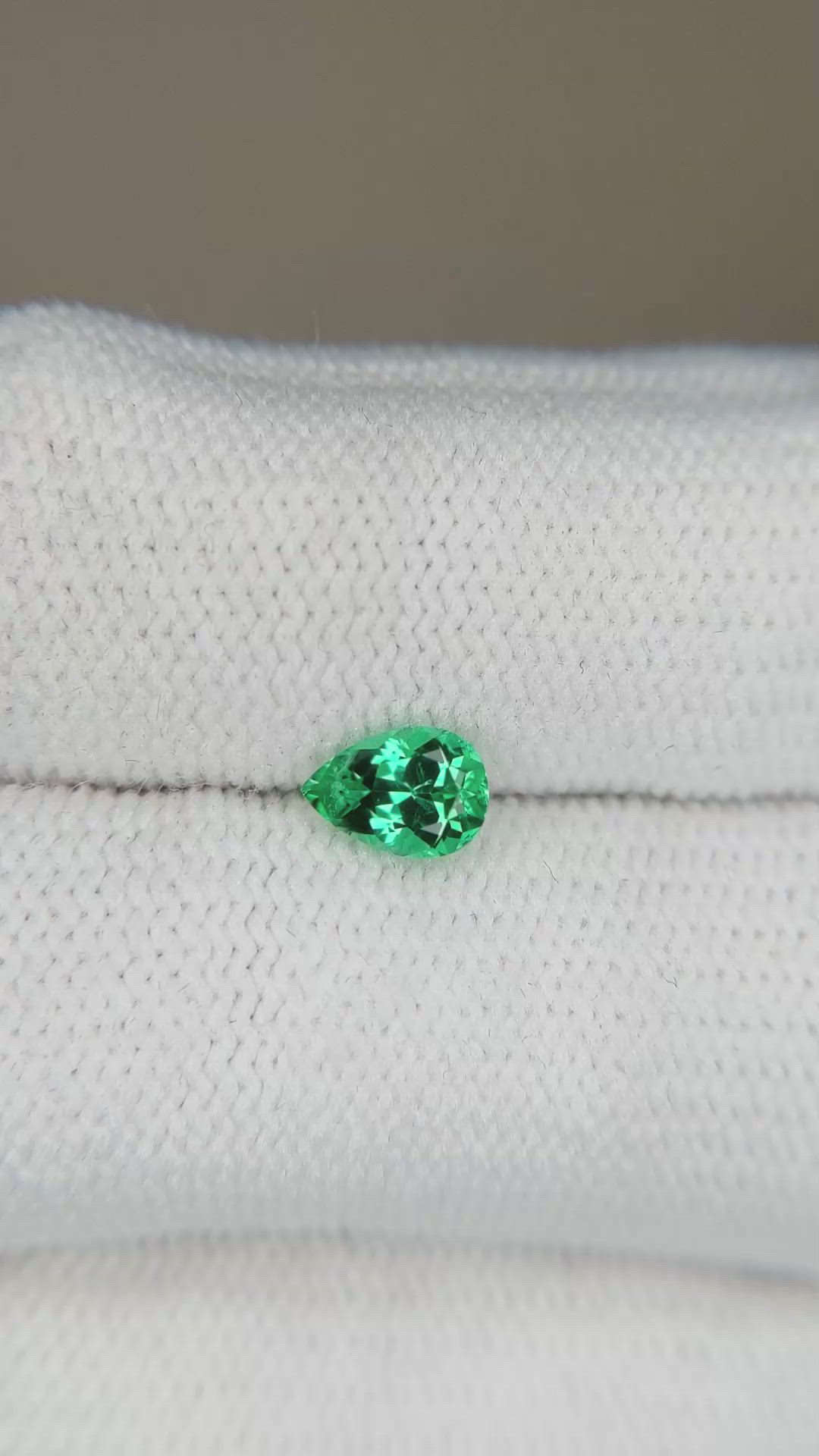 0.53 Ct. Emerald from Russia Size Video