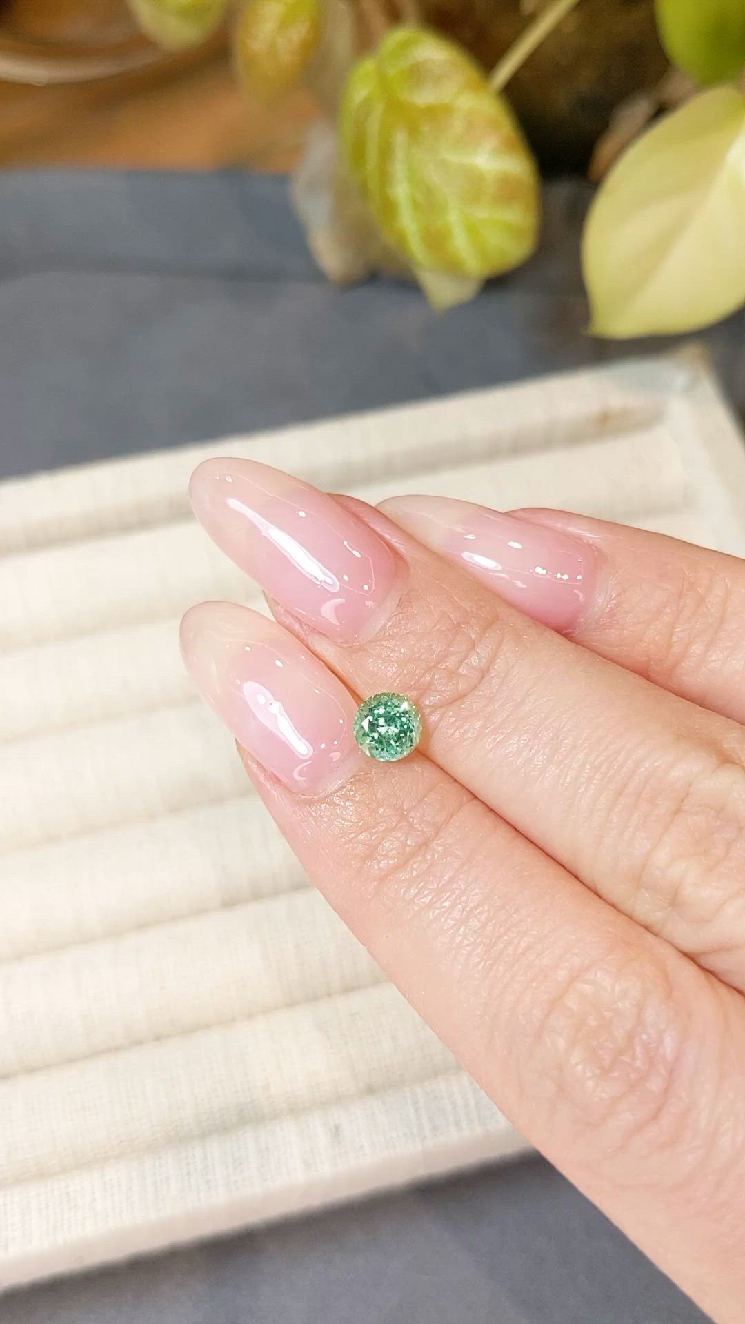 0.62 Ct. Emerald from Russia Size Video