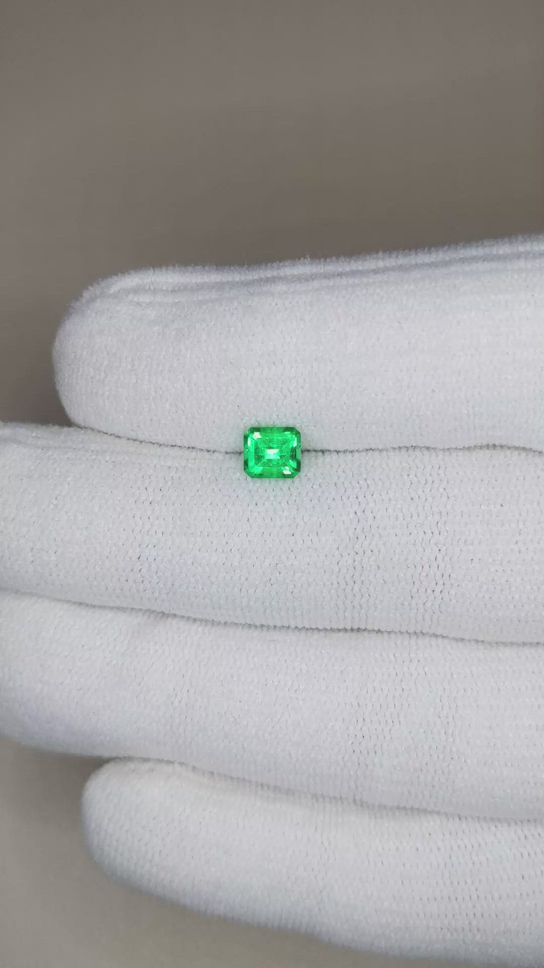 0.54 Ct. Emerald from Russia Size Video