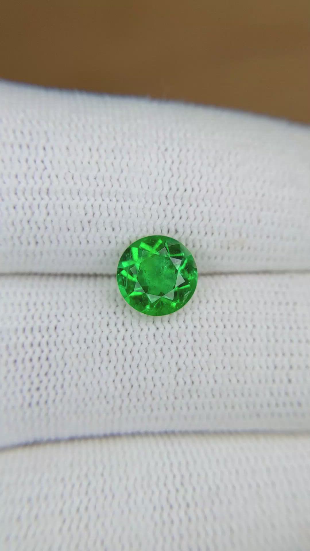 1.42 Ct. Emerald from Colombia Size Video