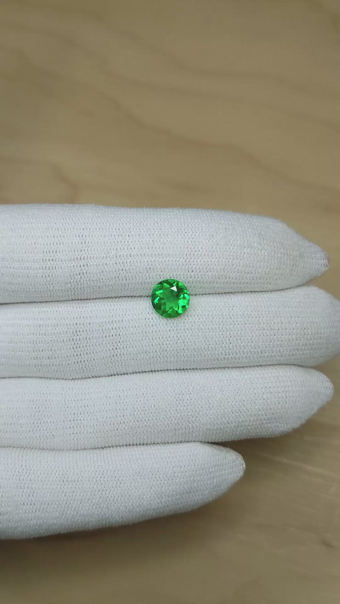1.42 Ct. Emerald from Colombia Size Video