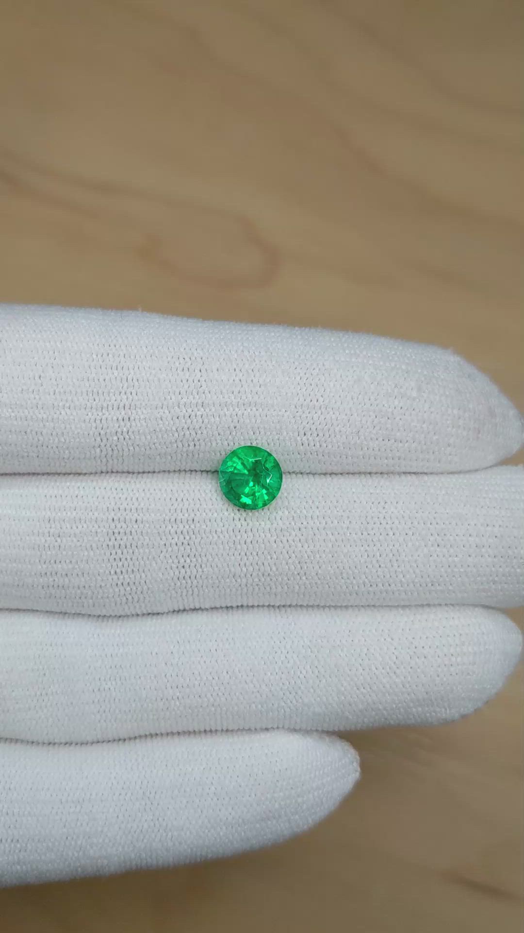 1.50 Ct. Emerald from Zambia Size Video